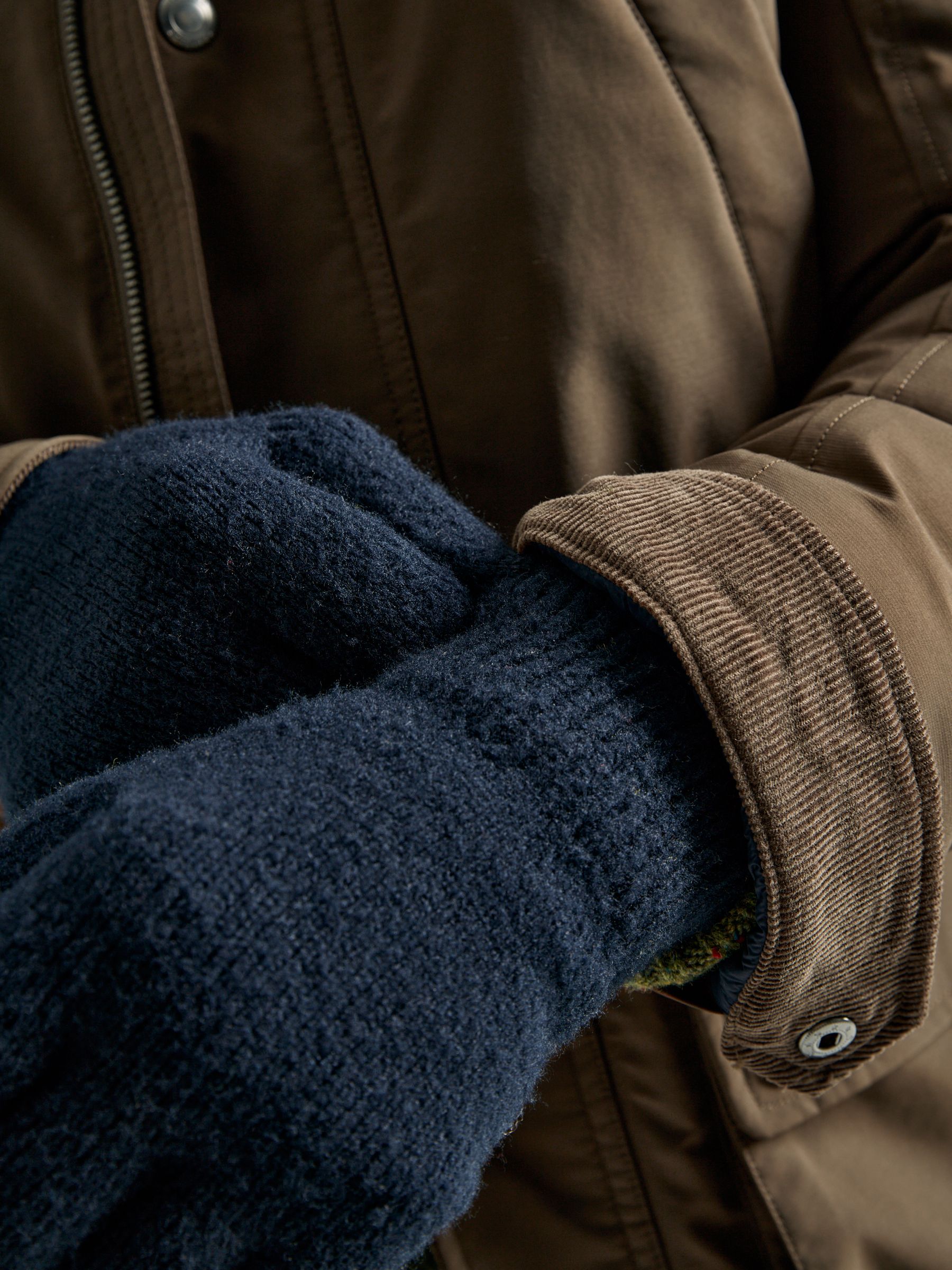 Bamburgh Navy Knitted Gloves - Image 2 of 5