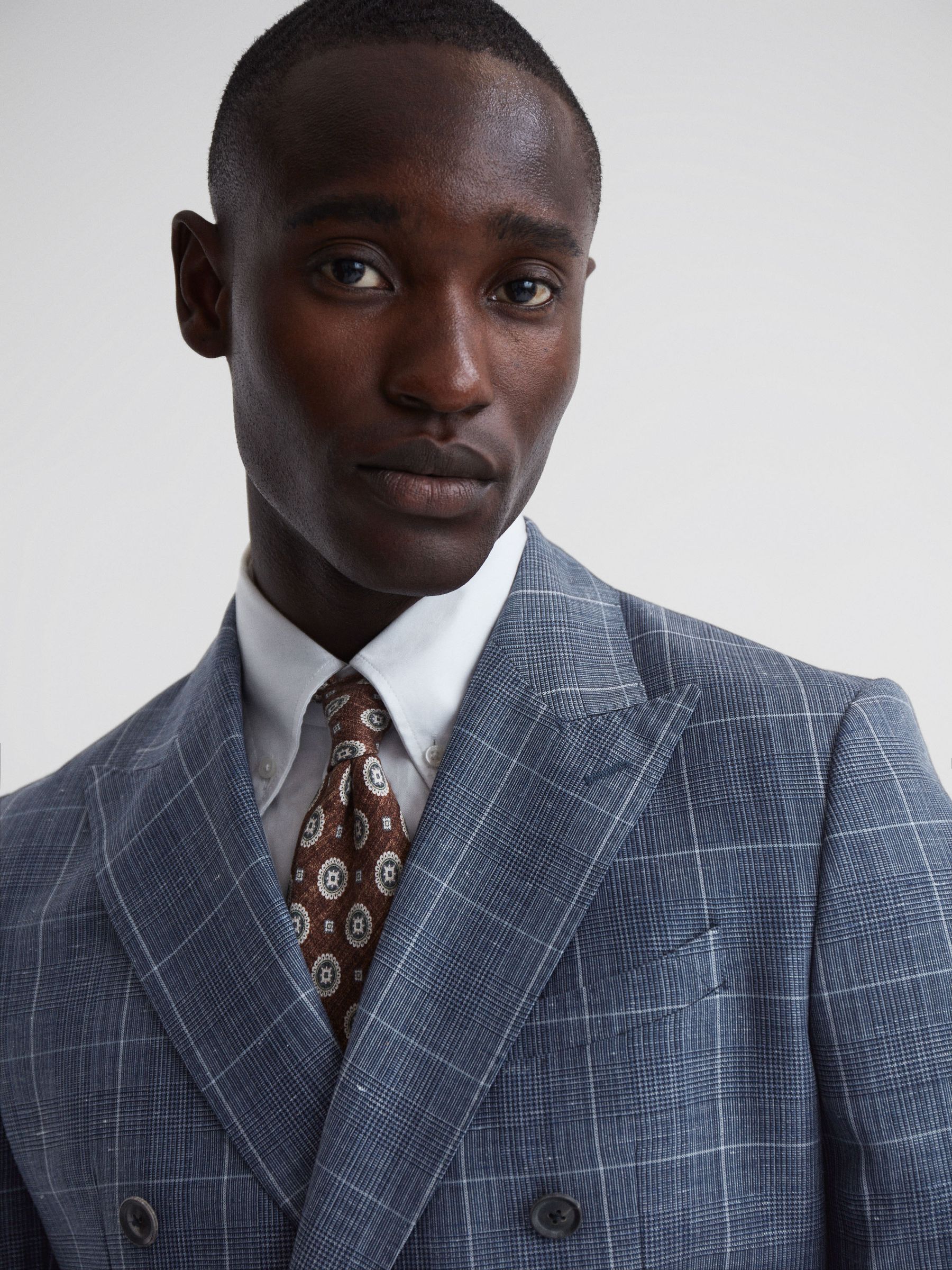 Slim Fit Wool Linen Check Double Breasted Blazer in Indigo - Image 4 of 7