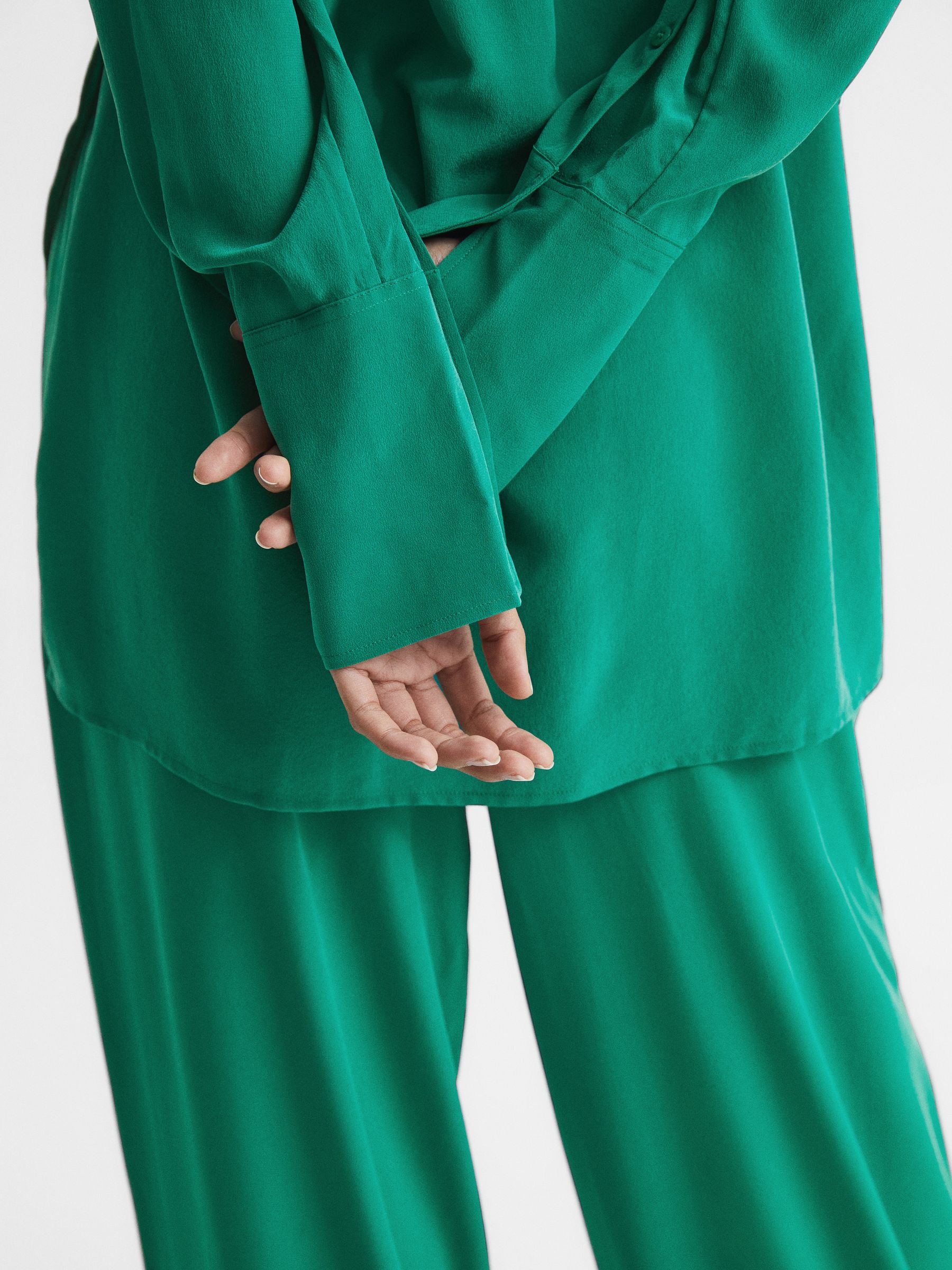 Silk Shirt in Green - Image 6 of 7