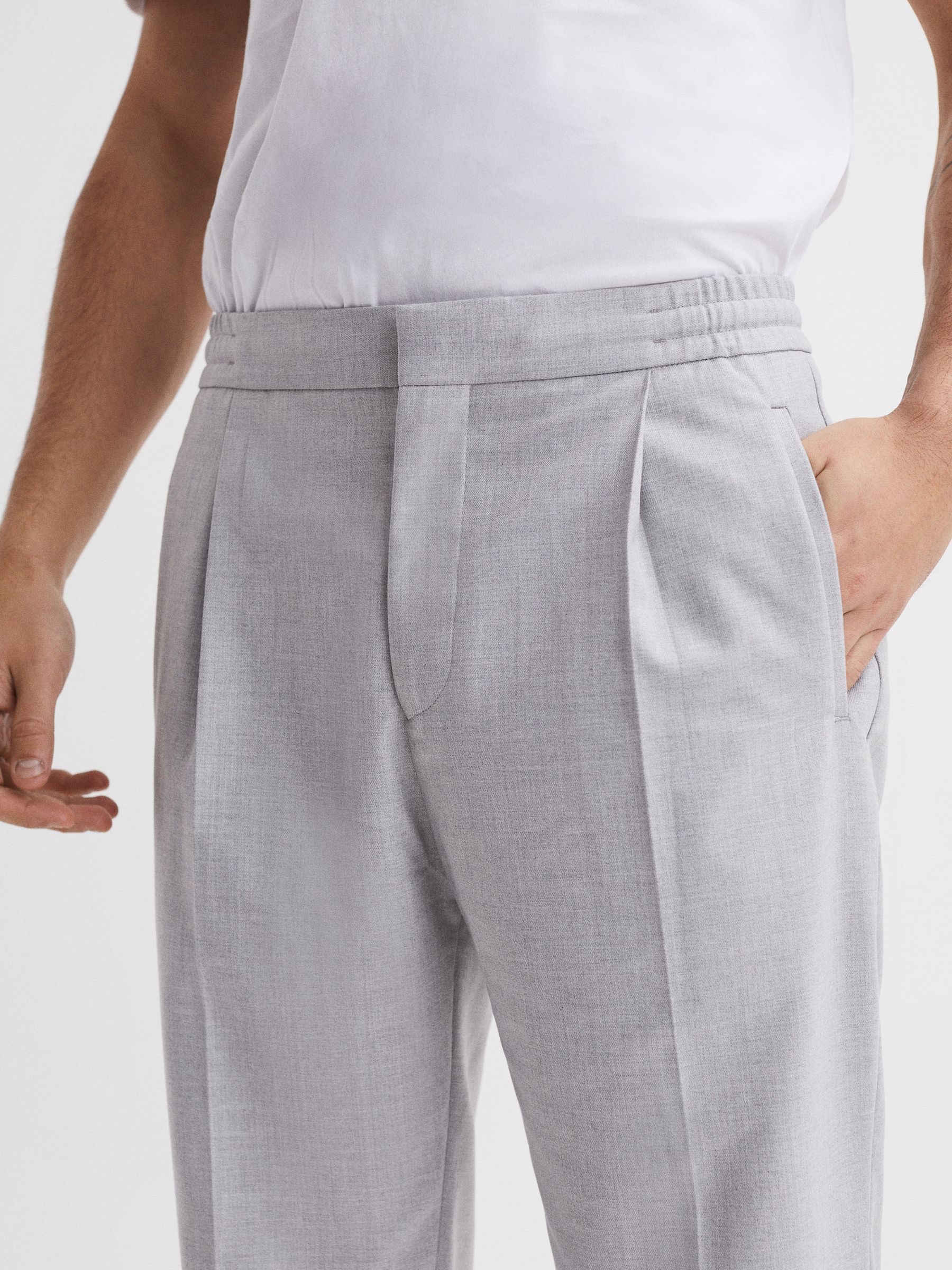 Relaxed Drawstring Trousers with Turn-Ups in Grey - Image 4 of 7