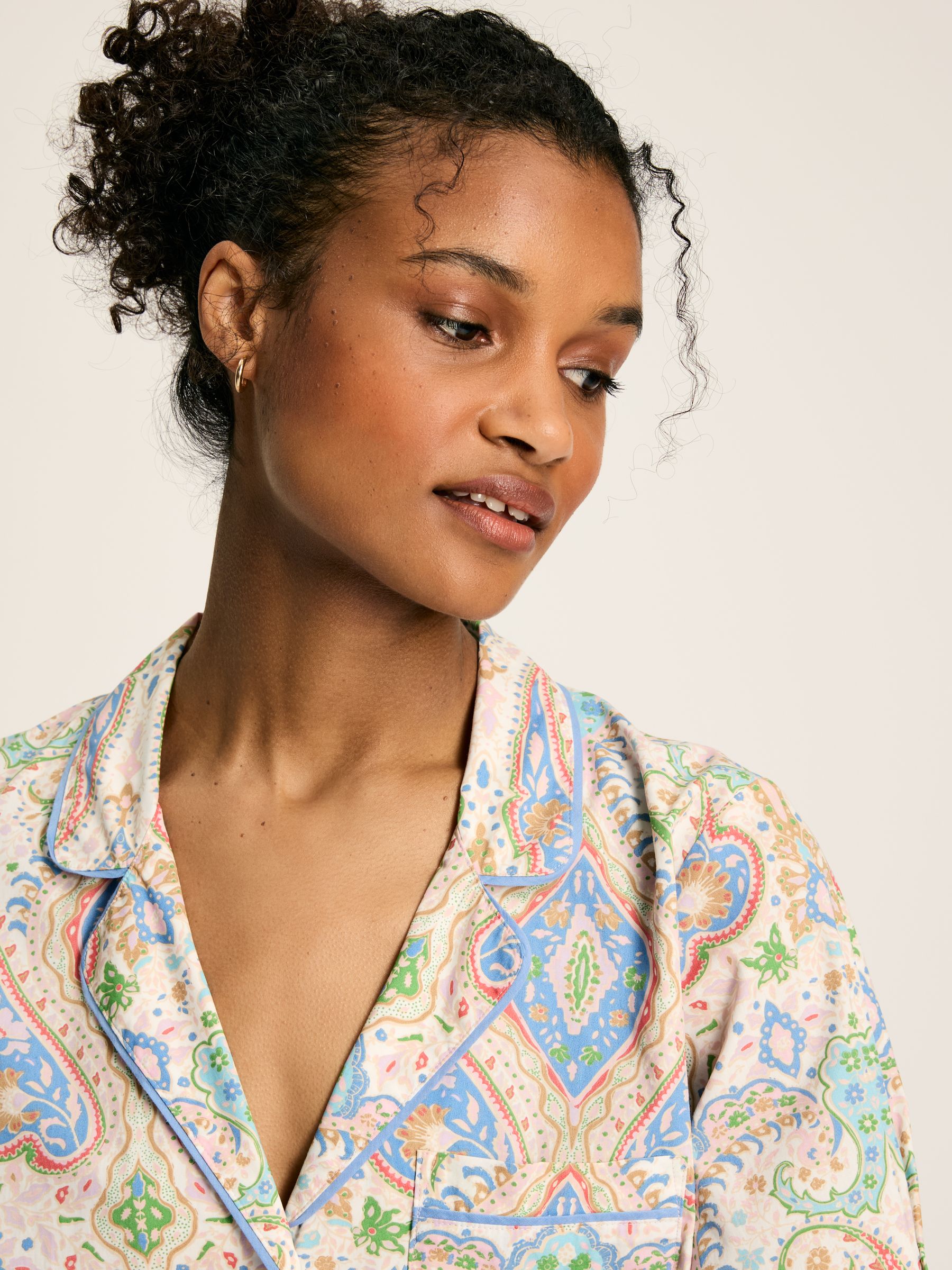 Olivia Multi/White Pyjama Set - Image 5 of 7