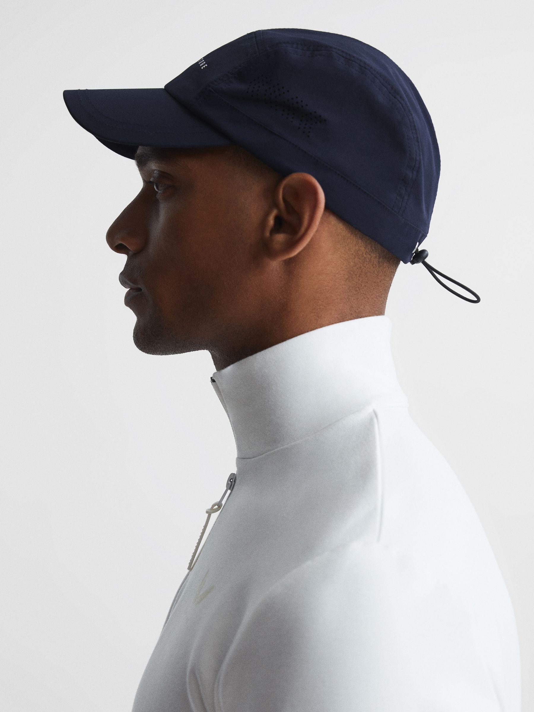 Castore Performance Flyweight Cap in Midnight Navy - Image 4 of 7