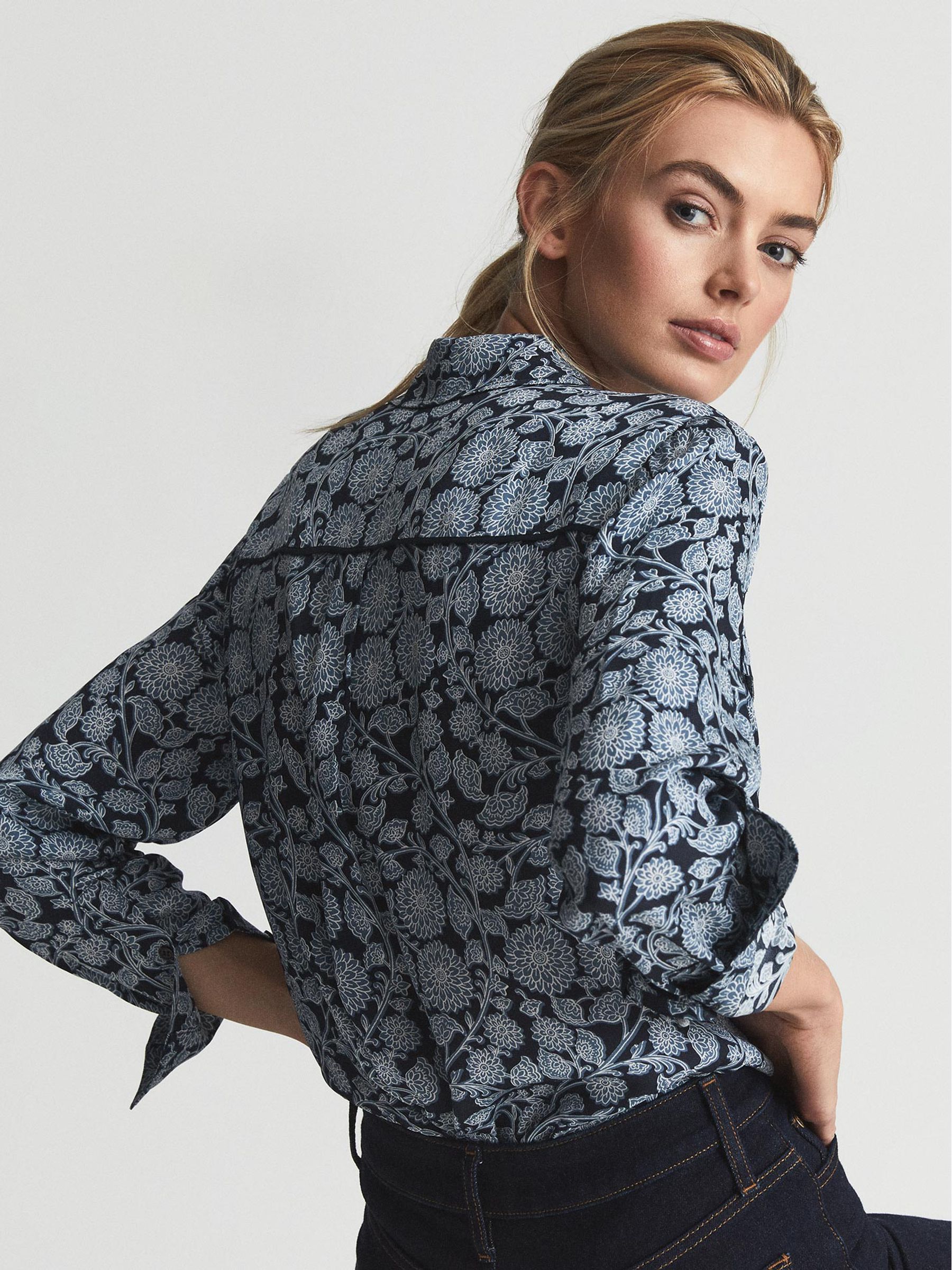 Floral Print Blouse in Blue - Image 5 of 6