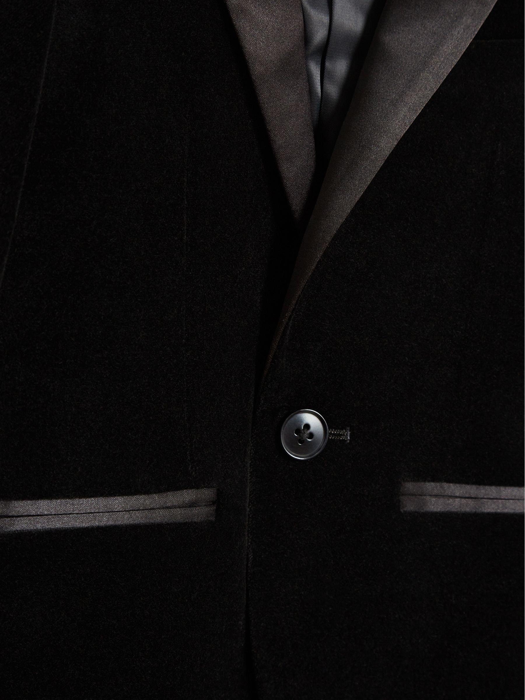 Single Breasted Velvet Blazer in Black - Image 6 of 6