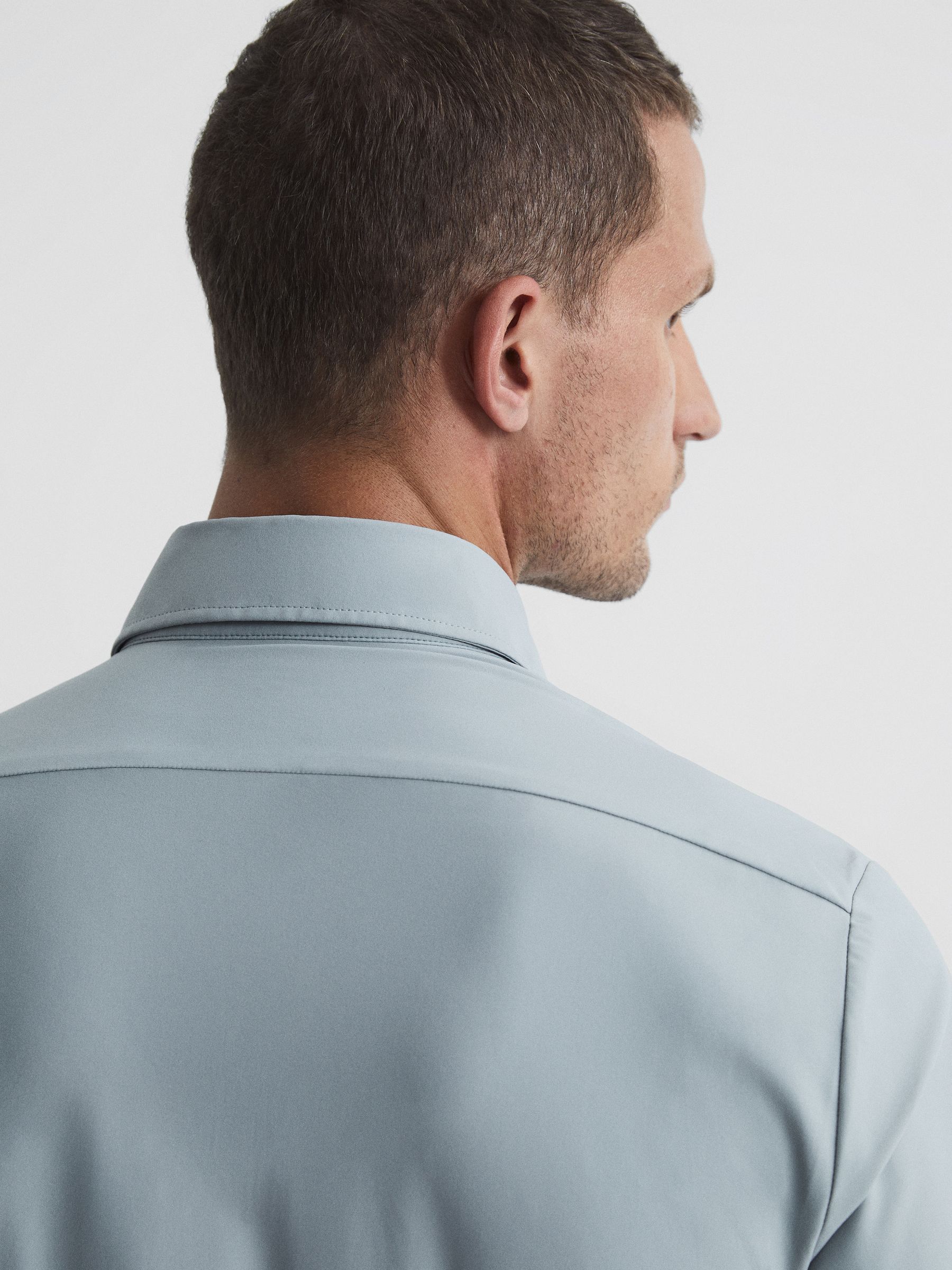 Regular Fit Travel Shirt in Ice - Image 8 of 9