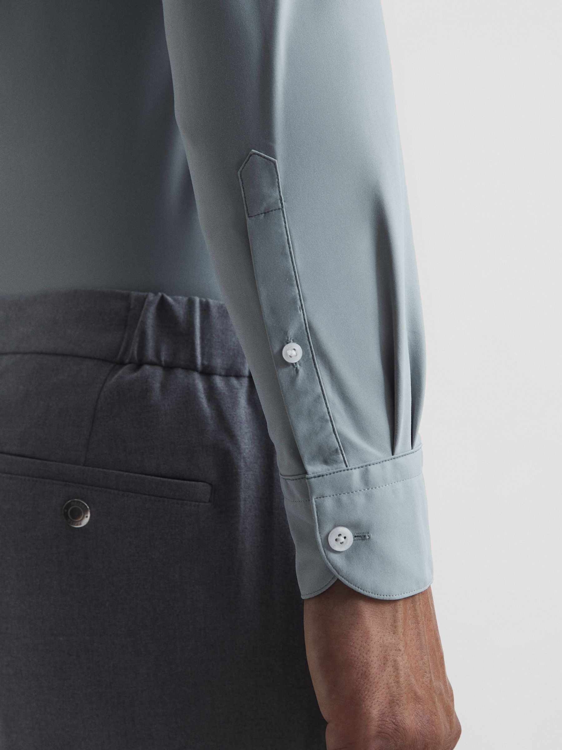 Regular Fit Travel Shirt in Ice - Image 9 of 9