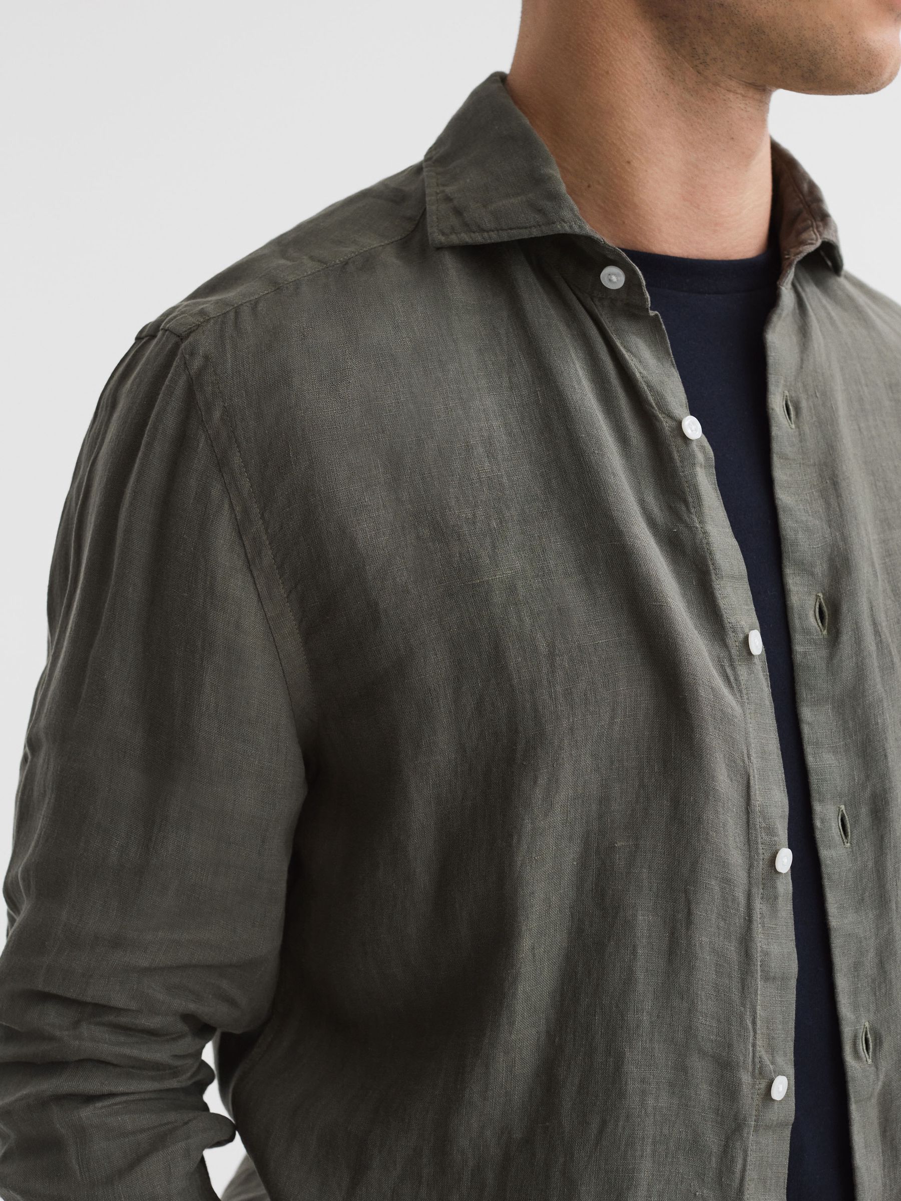 Linen Button-Through Shirt in Olive - Image 4 of 6