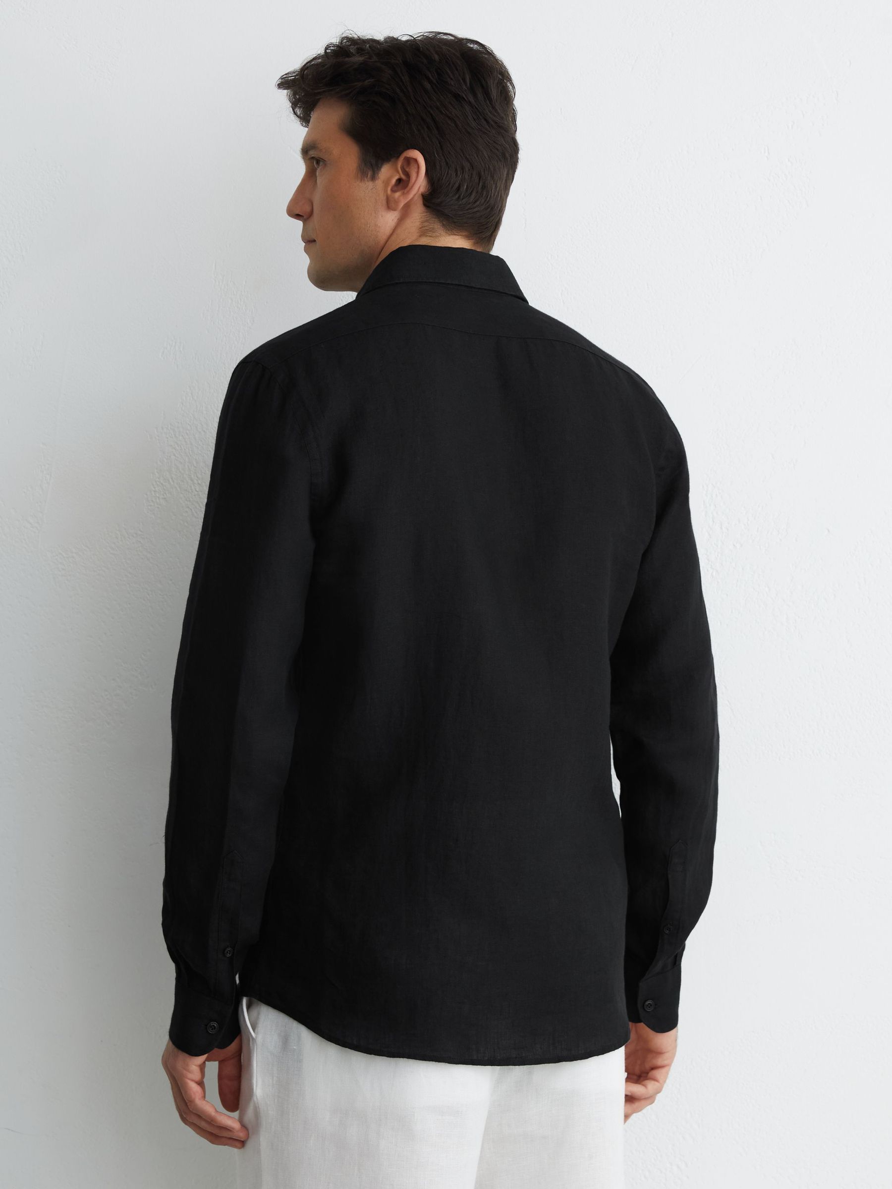 Linen Cutaway-Collar Regular-Fit Shirt in Black - image 5