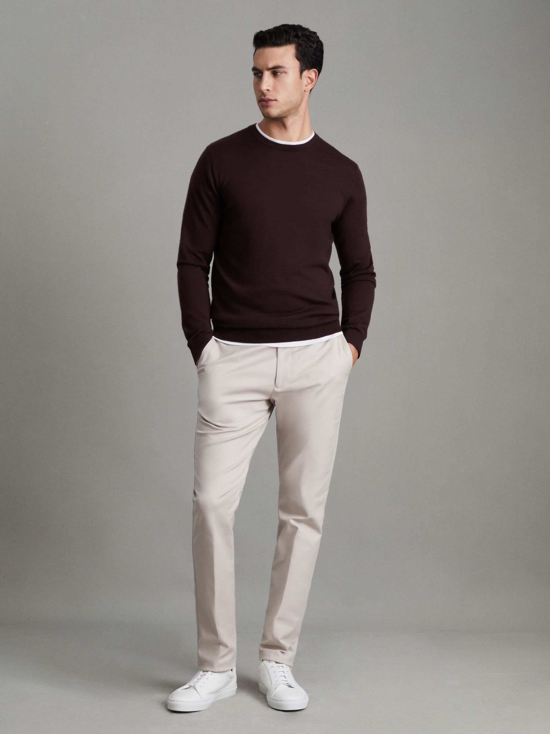 Merino Wool Crew Neck Jumper in Bordeaux - Image 3 of 6