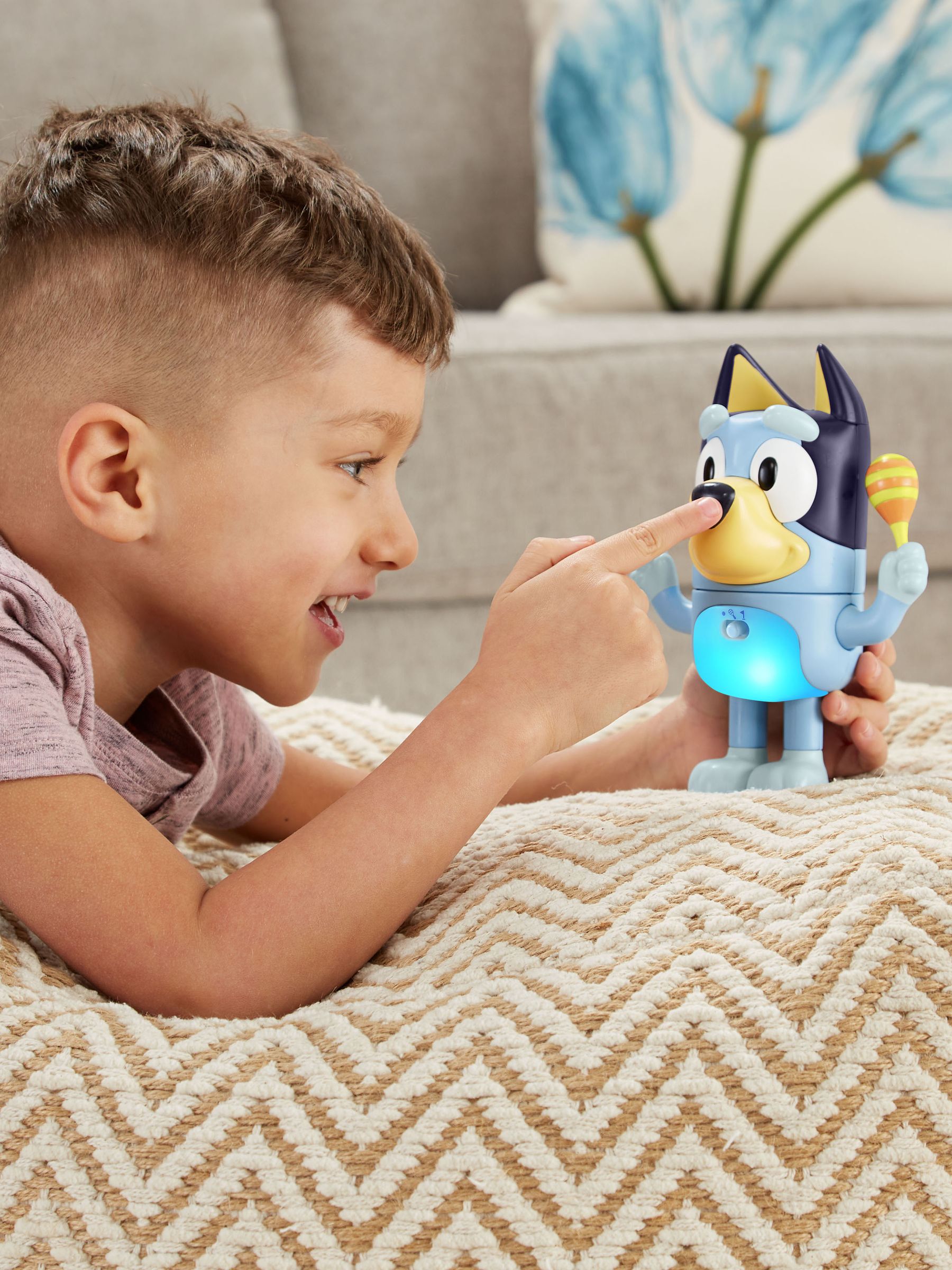 V-Tech Shake It Bluey - Image 2 of 6