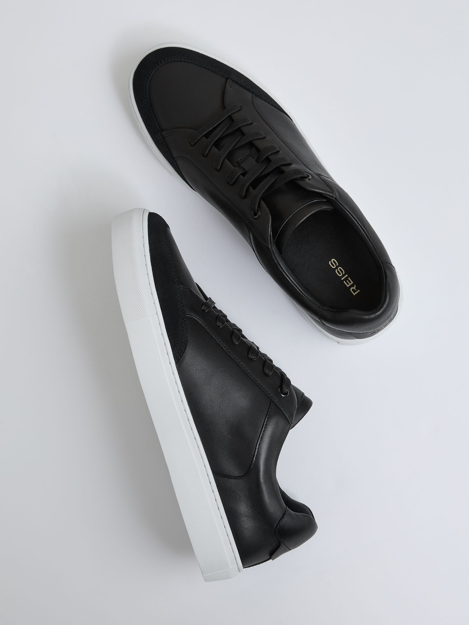 Reiss Leather Low Top Trainers in Black - REISS