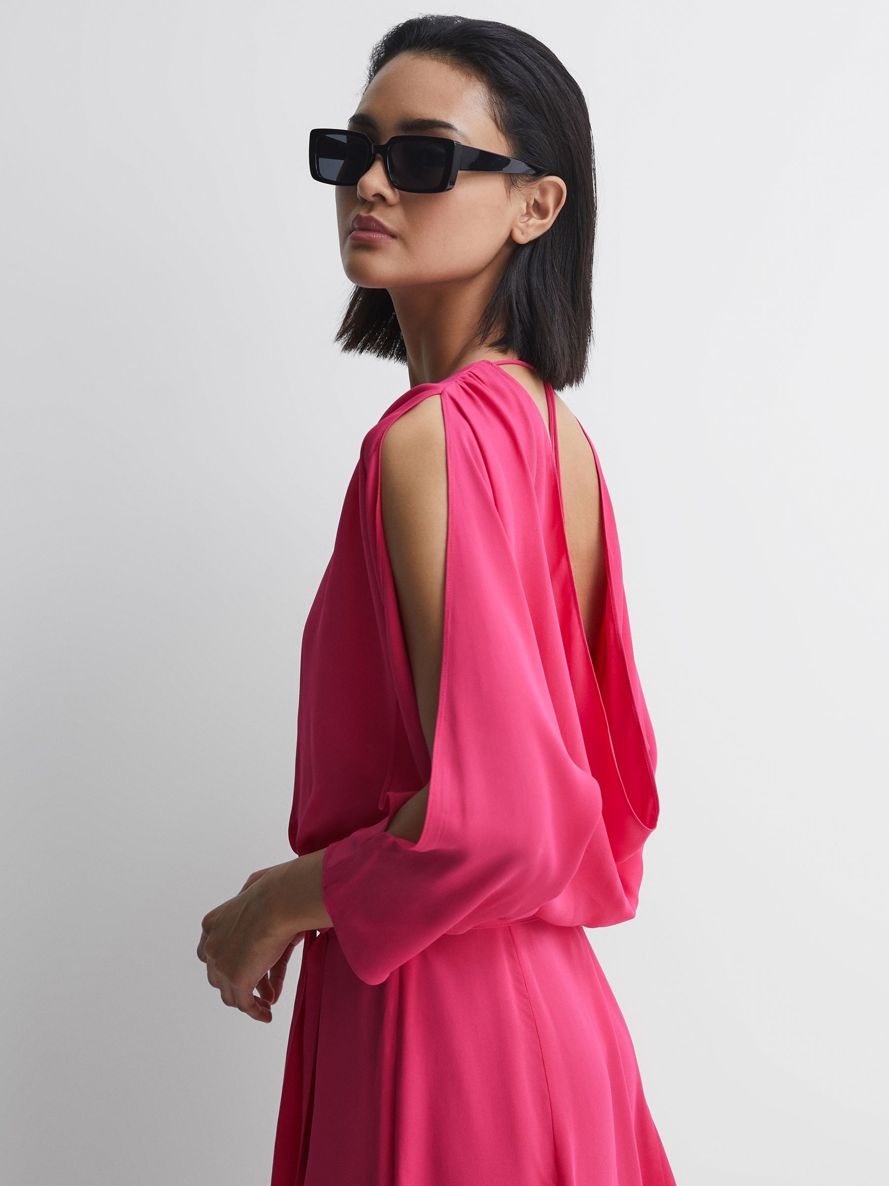 Open Back Split Sleeve Mini Dress in Bright Pink - Image 3 of 5