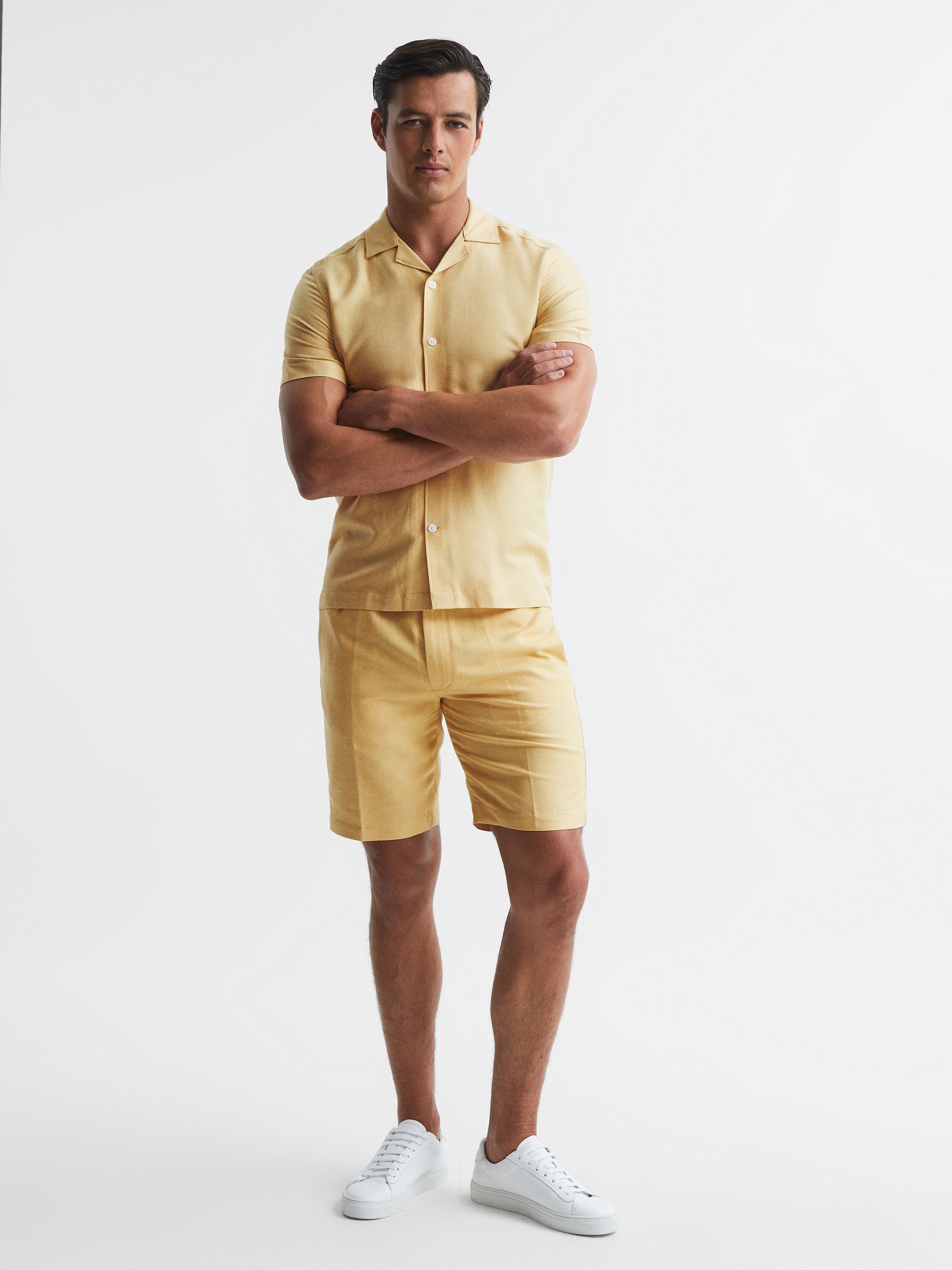 Linen Blend Cuban Collar Shirt in Lemon - Image 3 of 6