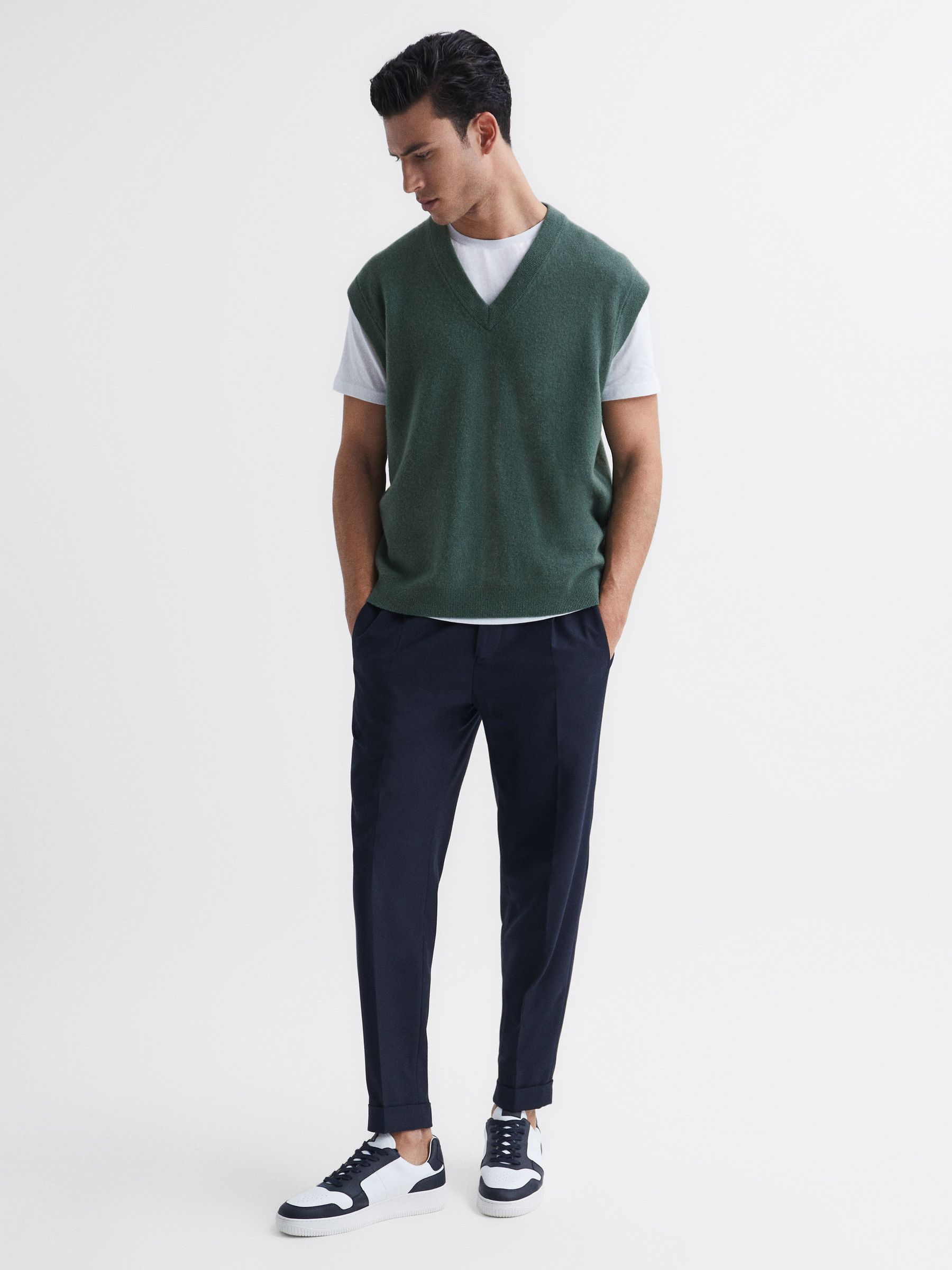 Reiss Wool Blend Sleeveless Knitted Vest in Pine Green - REISS