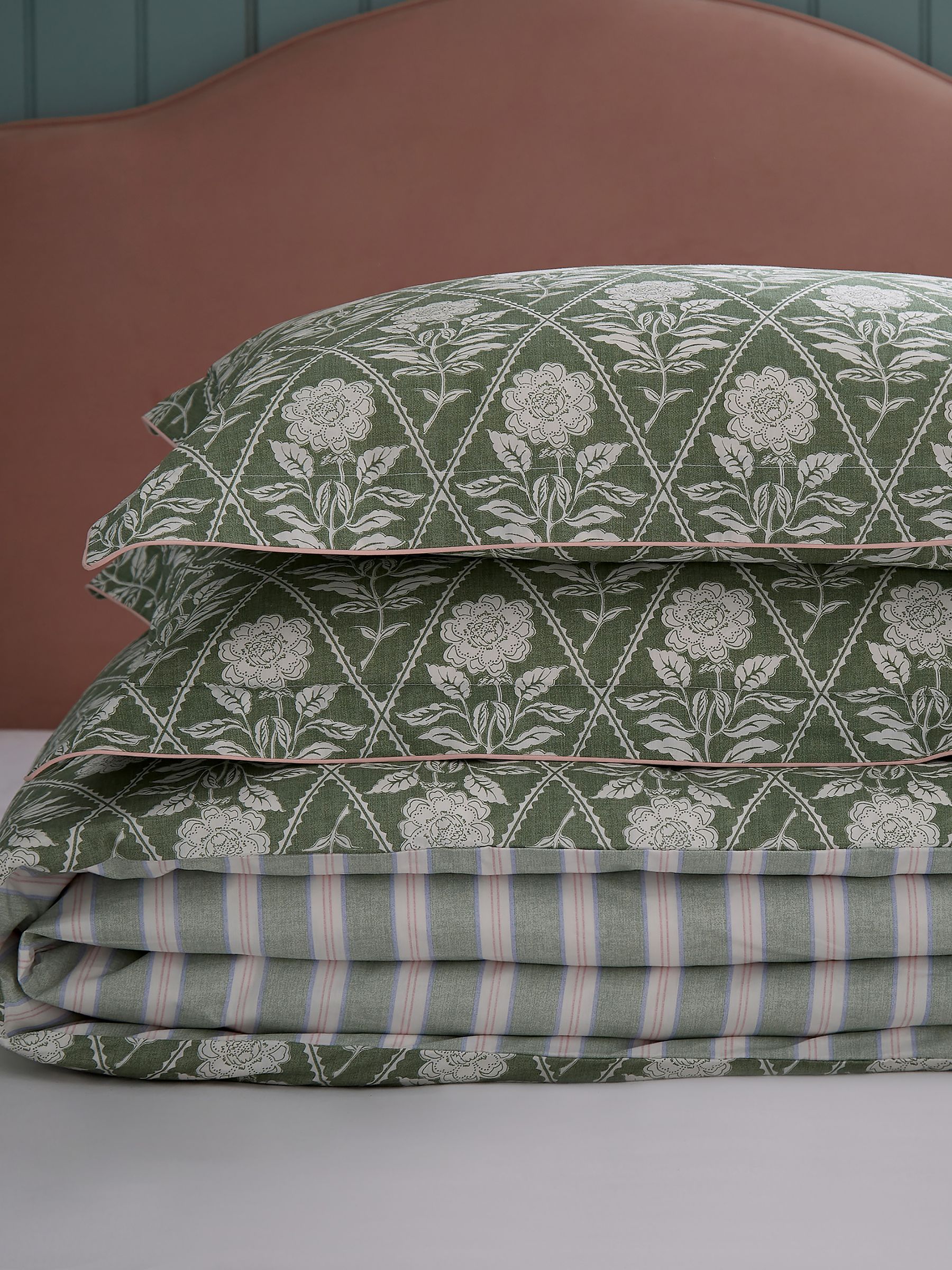 Green Juliette Stamp Standard Pillowcase 100% Cotton Pair - Image 4 of 5