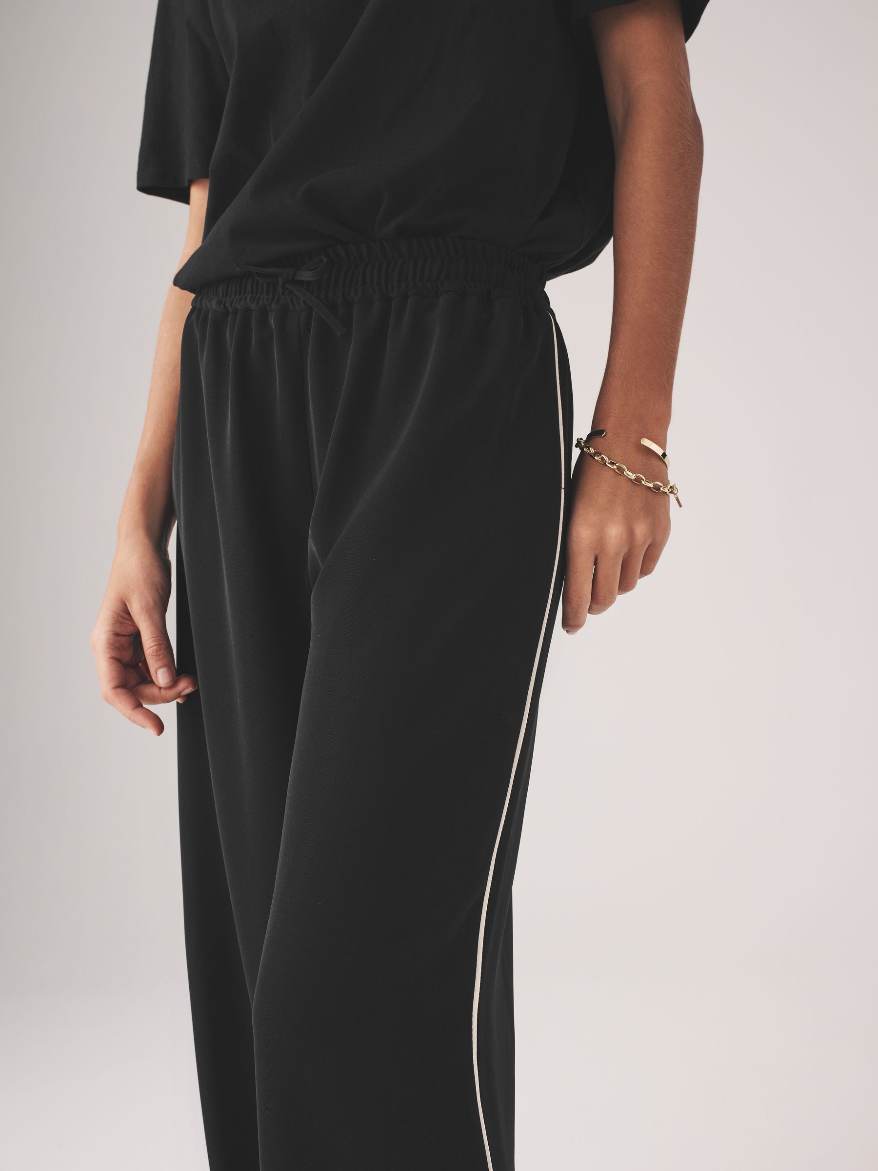 Khaki/Navy - 2 Pack Pull On Trousers with Side Stripe - Image 4 of 6