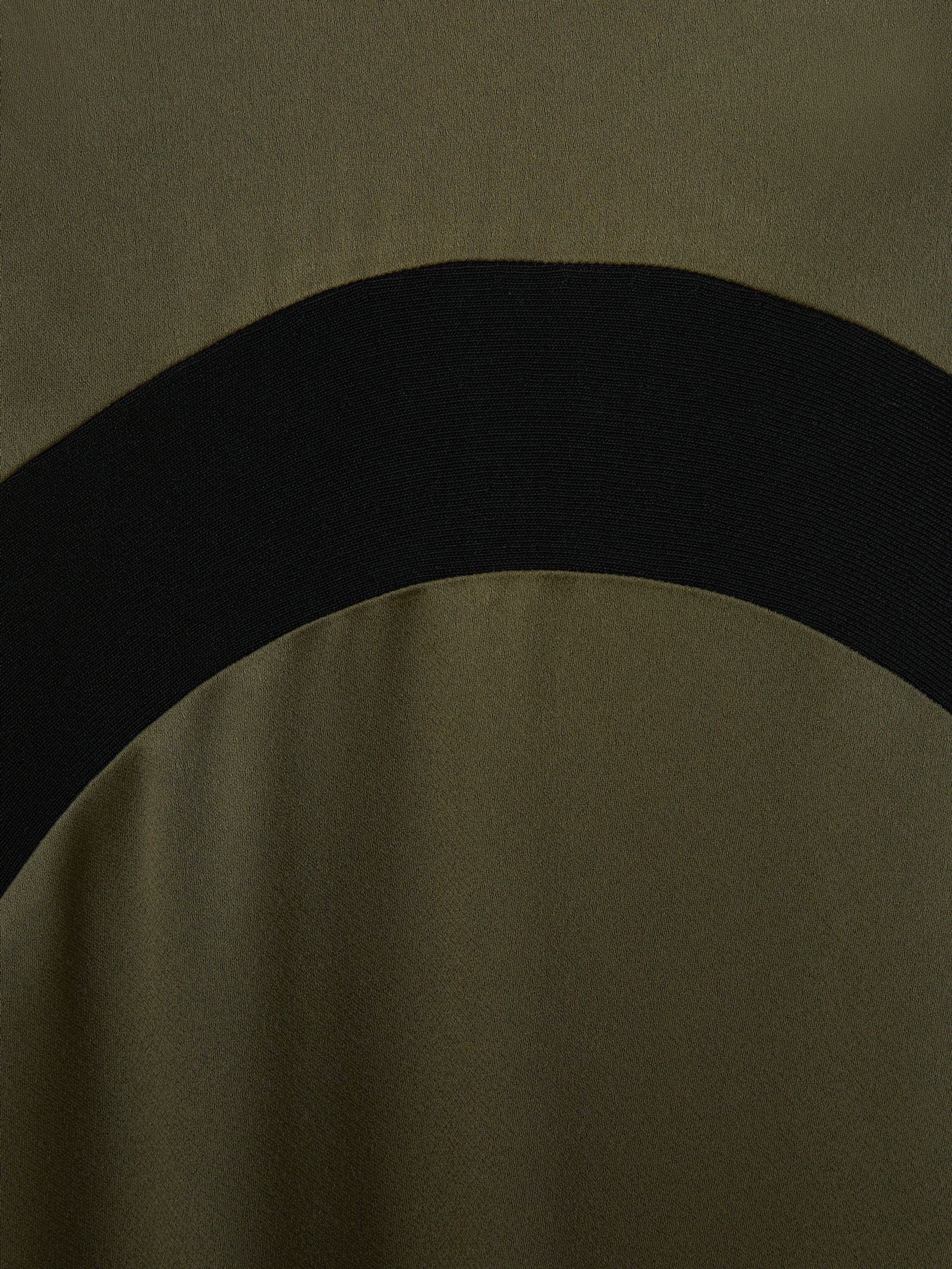 Florere Colourblock Hybrid Knit Midi Dress in Khaki - Image 5 of 5