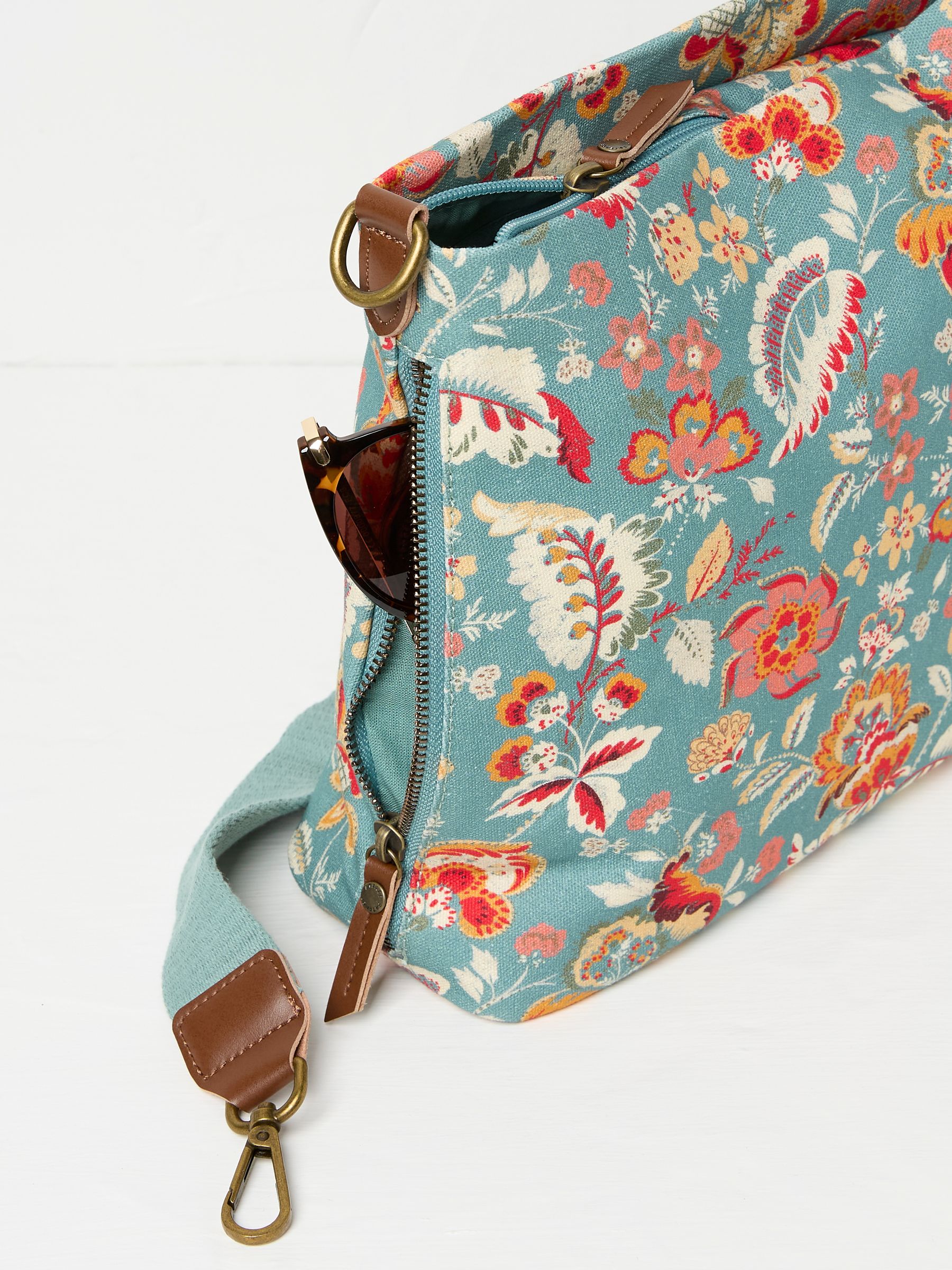 Kingston Green Haze Canvas Bag - Image 2 of 2