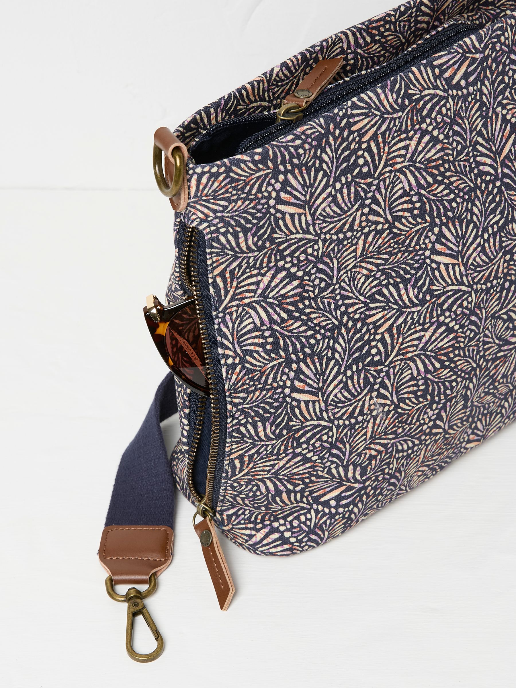 Kingston Navy Blue Canvas Bag - Image 2 of 2