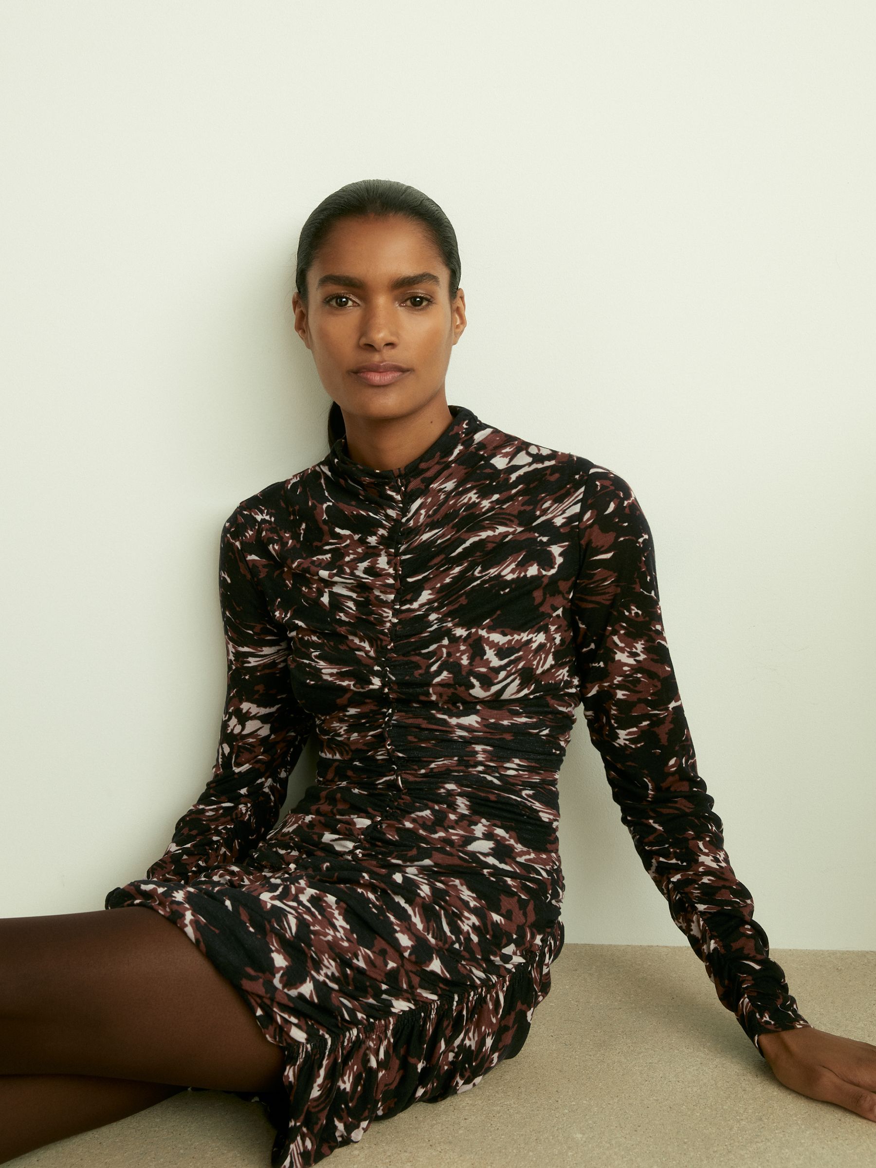 Jersey Ruched Abstract-Print Midi Dress in Black - Image 3 of 6