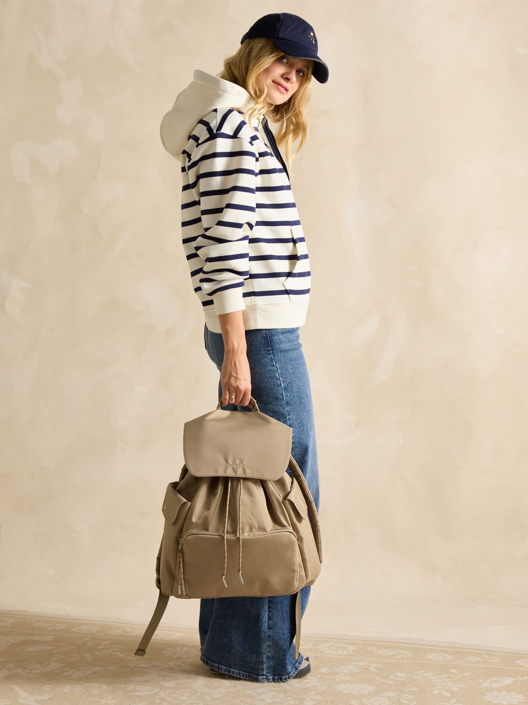 Cambeck Brown Water Resistant Backpack - Image 4 of 8