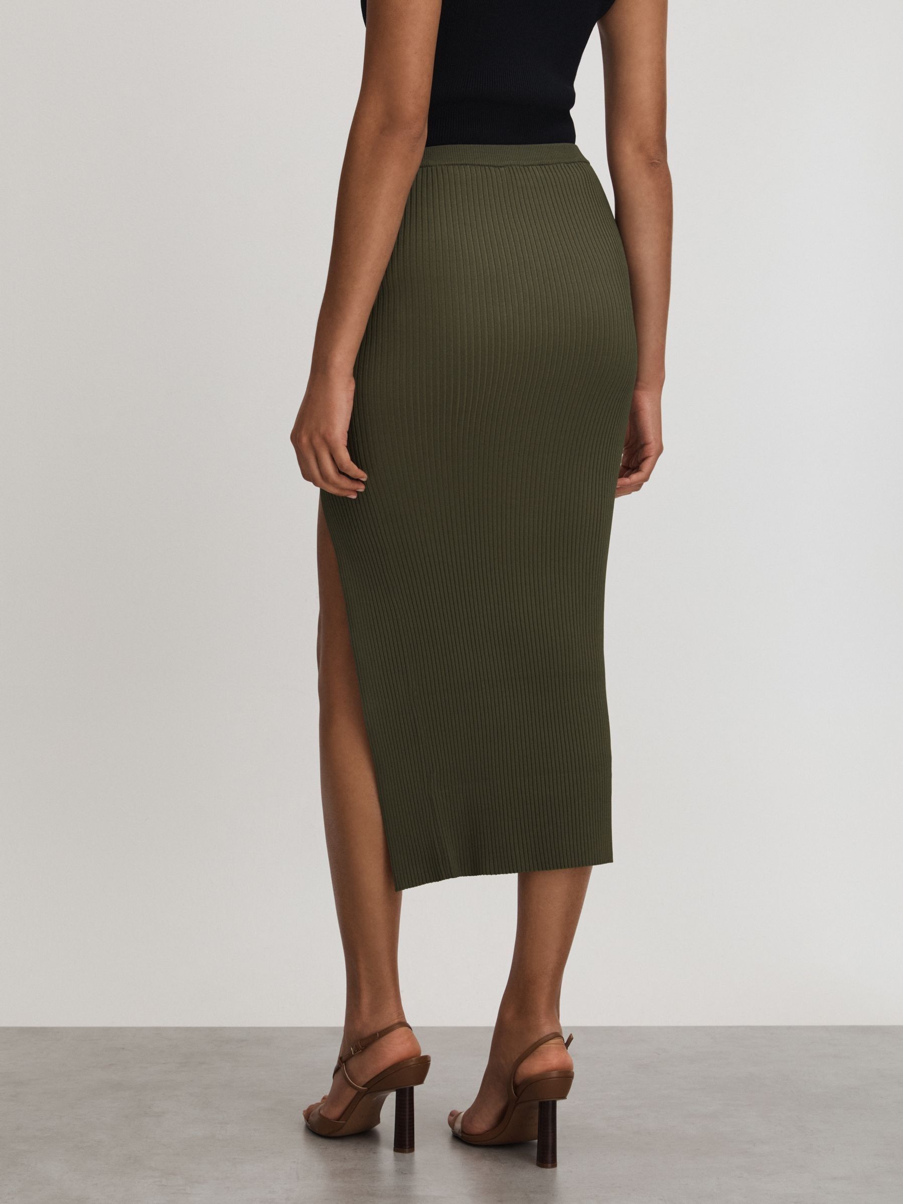 Good American Ribbed Midi Skirt in Army Green - Image 4 of 5