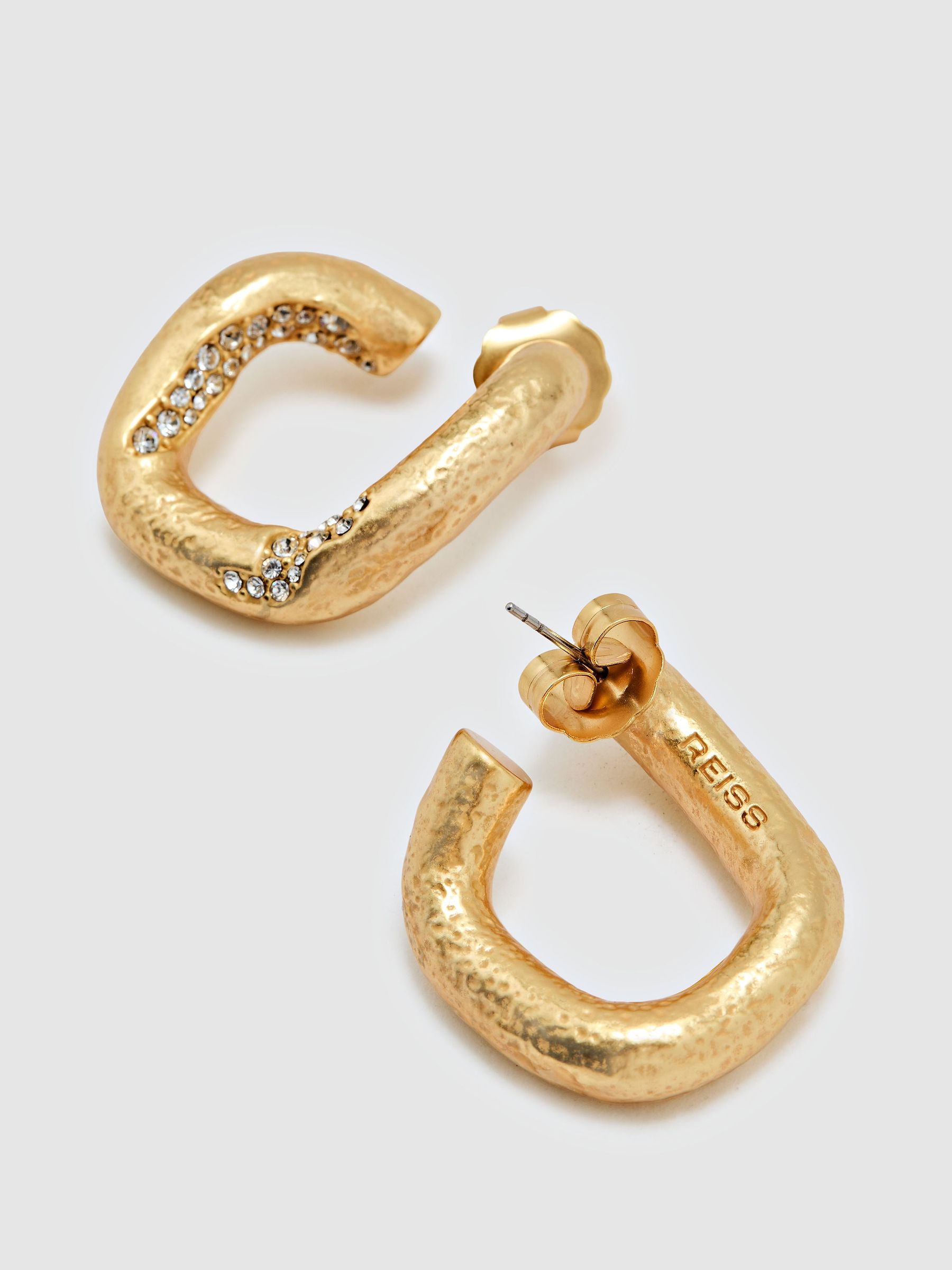 Reiss Fatima Crystal-Detail Sculpted Hoop Earrings - الصورة 3 من 4