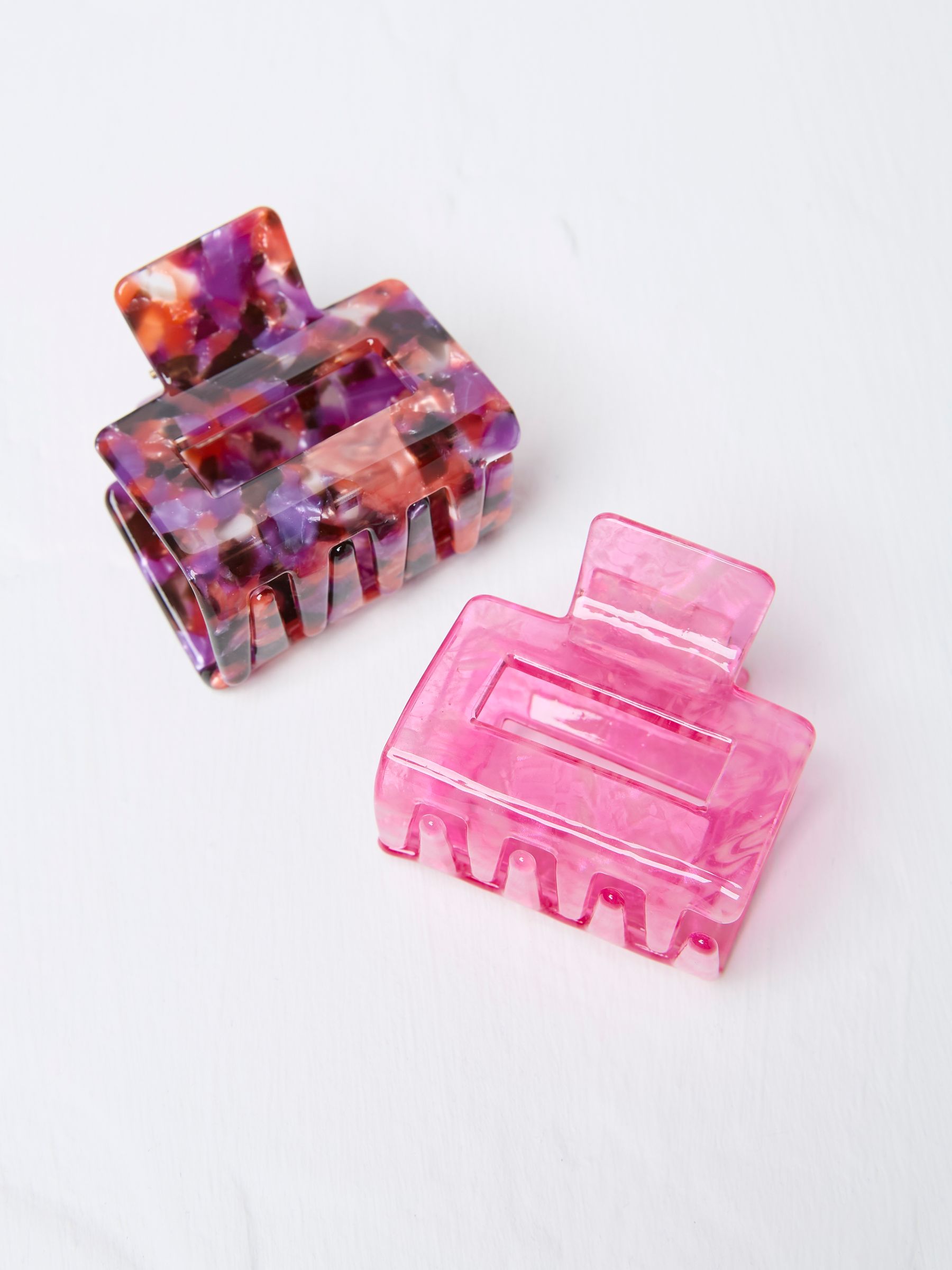 Pink Claw Clips 2 Pack - Image 1 of 2