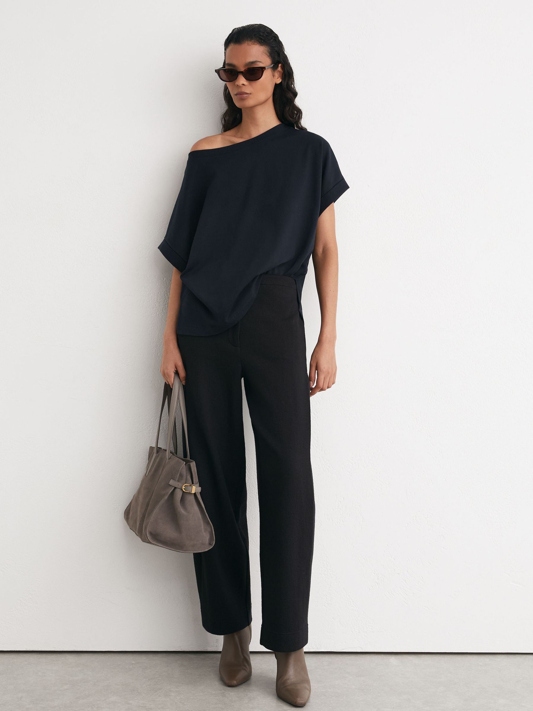 Cotton Off-Shoulder T-Shirt in Navy - Image 3 of 5