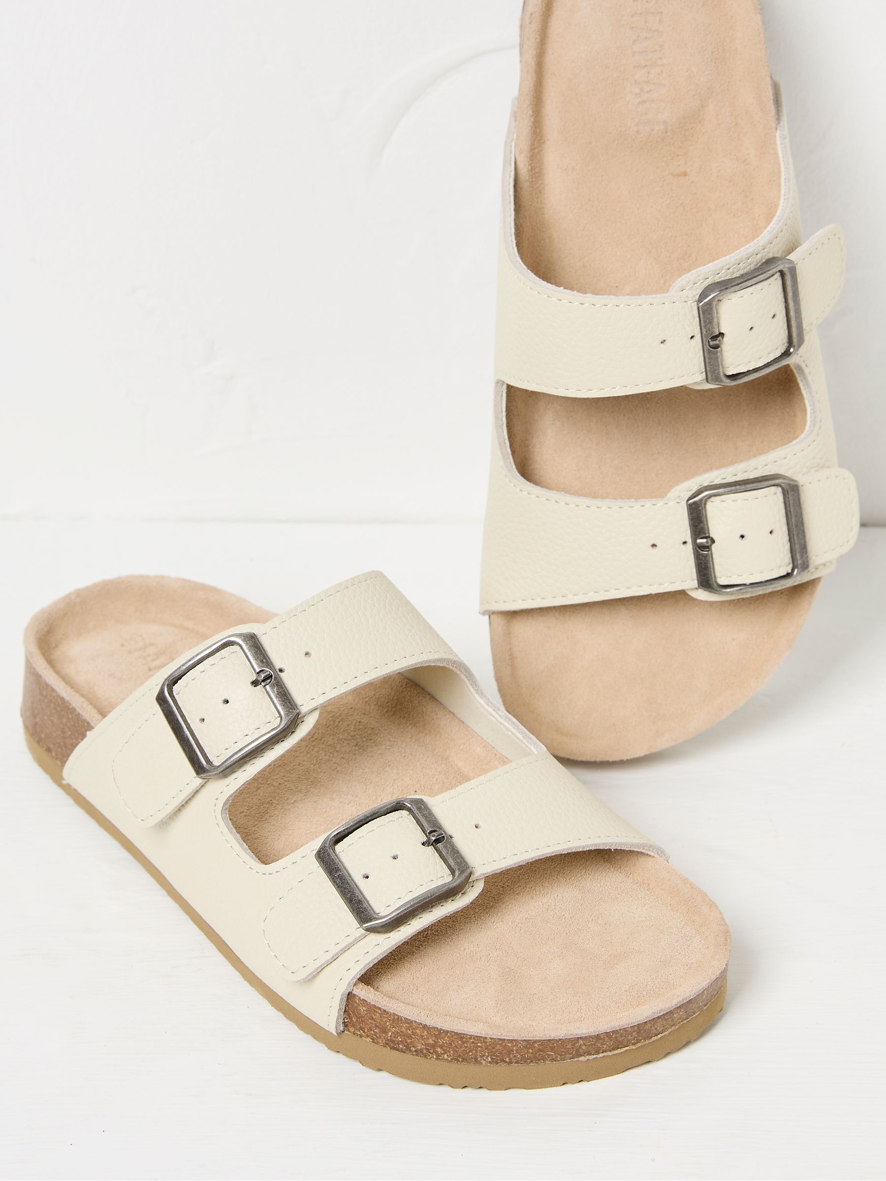 Meldon White Sandal - Image 3 of 3