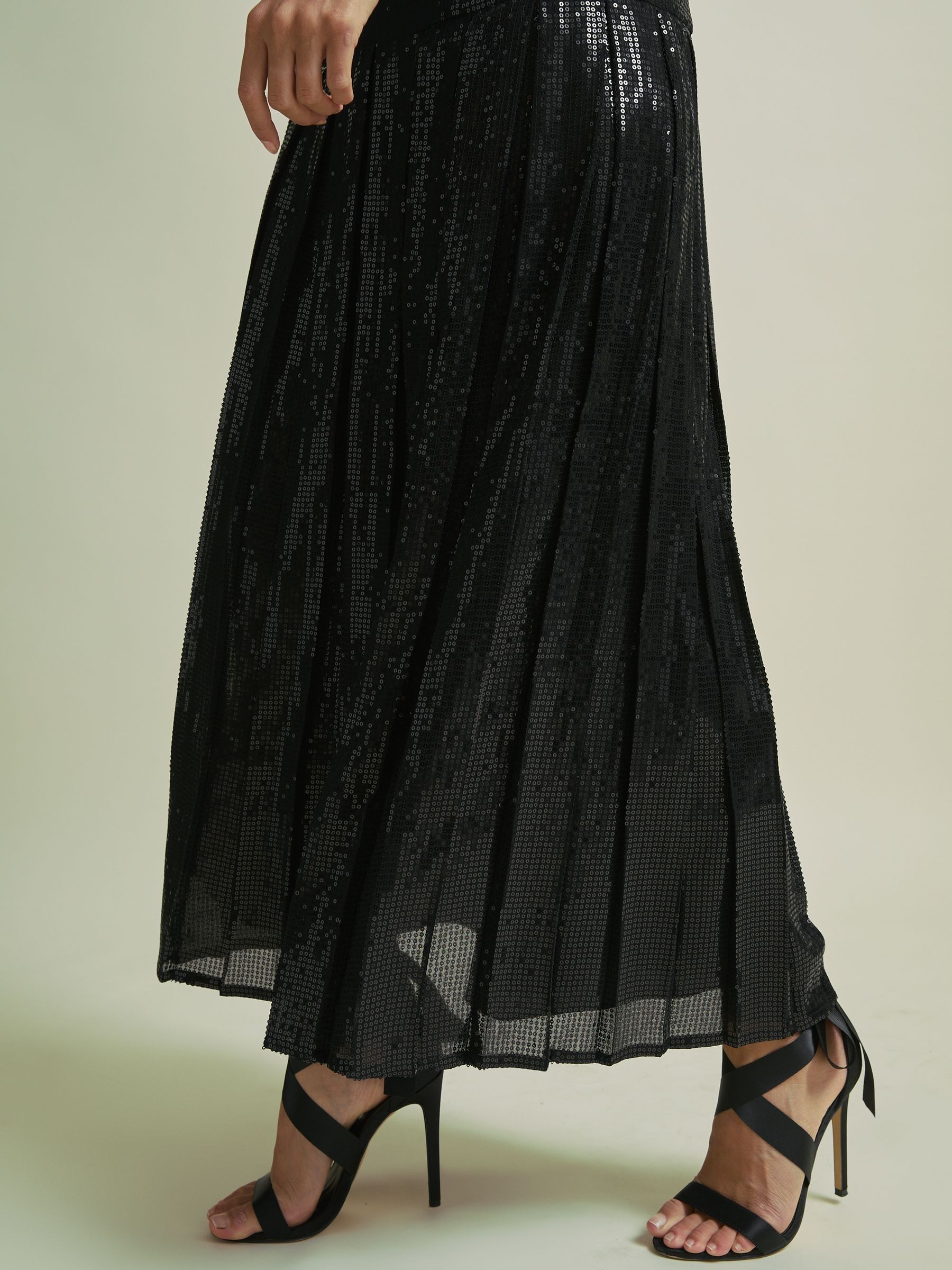 Sequin Halter Neck Dress in Black - Image 6 of 7