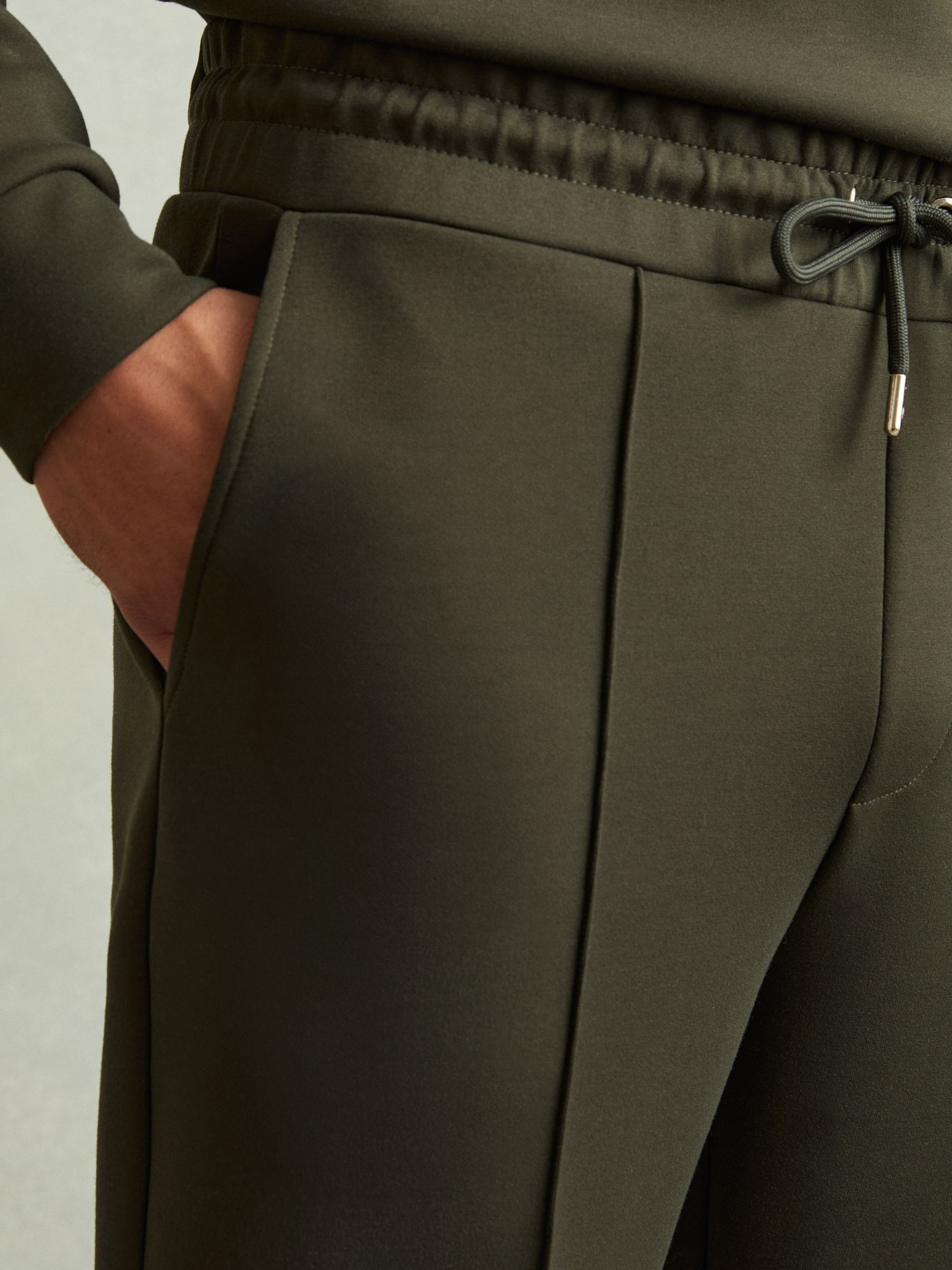 Interlock-Jersey Drawstring Joggers in Forest Green - Image 4 of 6