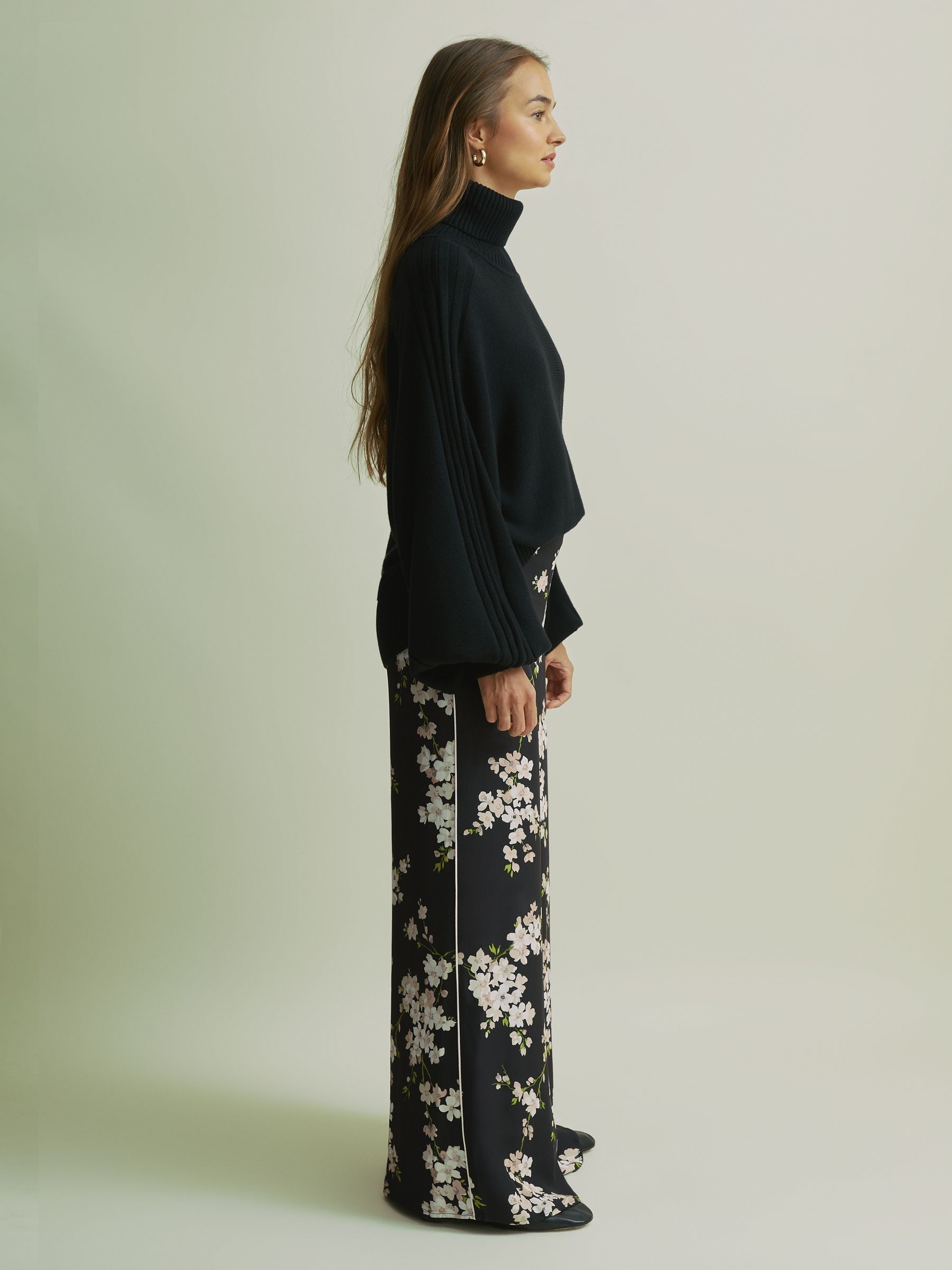 Florere High Rise Wide Leg Trousers in Black - Image 3 of 7