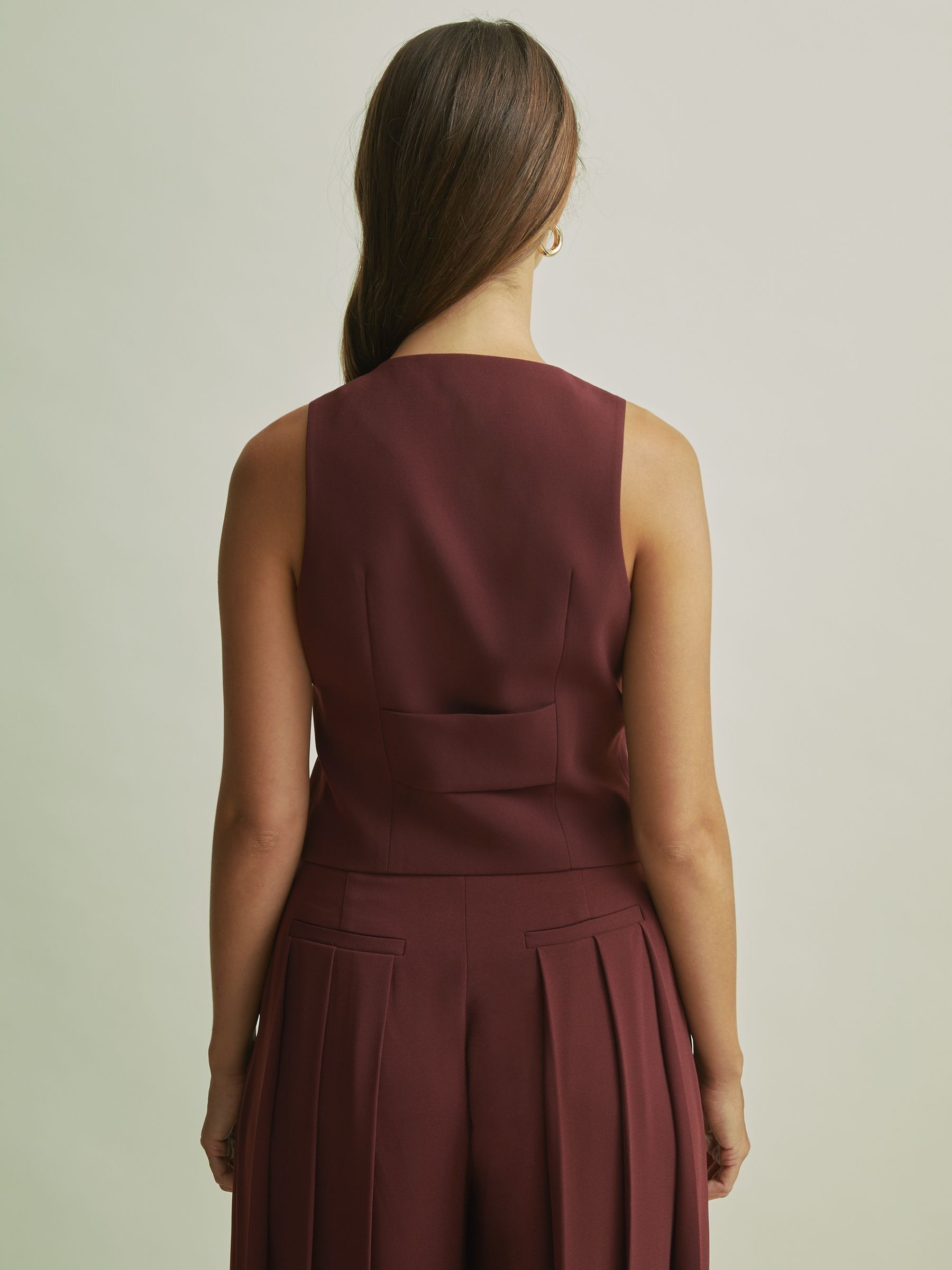 Florere Single Breasted Waistcoat in Burgundy - Image 5 of 7