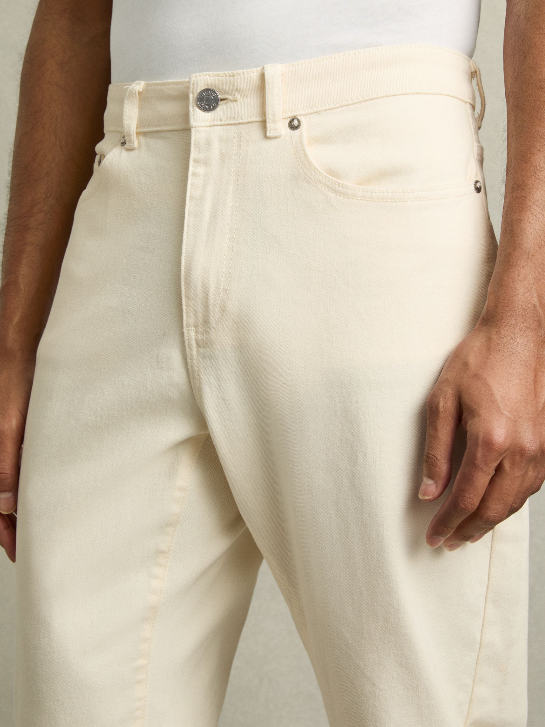 Relaxed-Fit Cropped Jeans in White - Image 4 of 6
