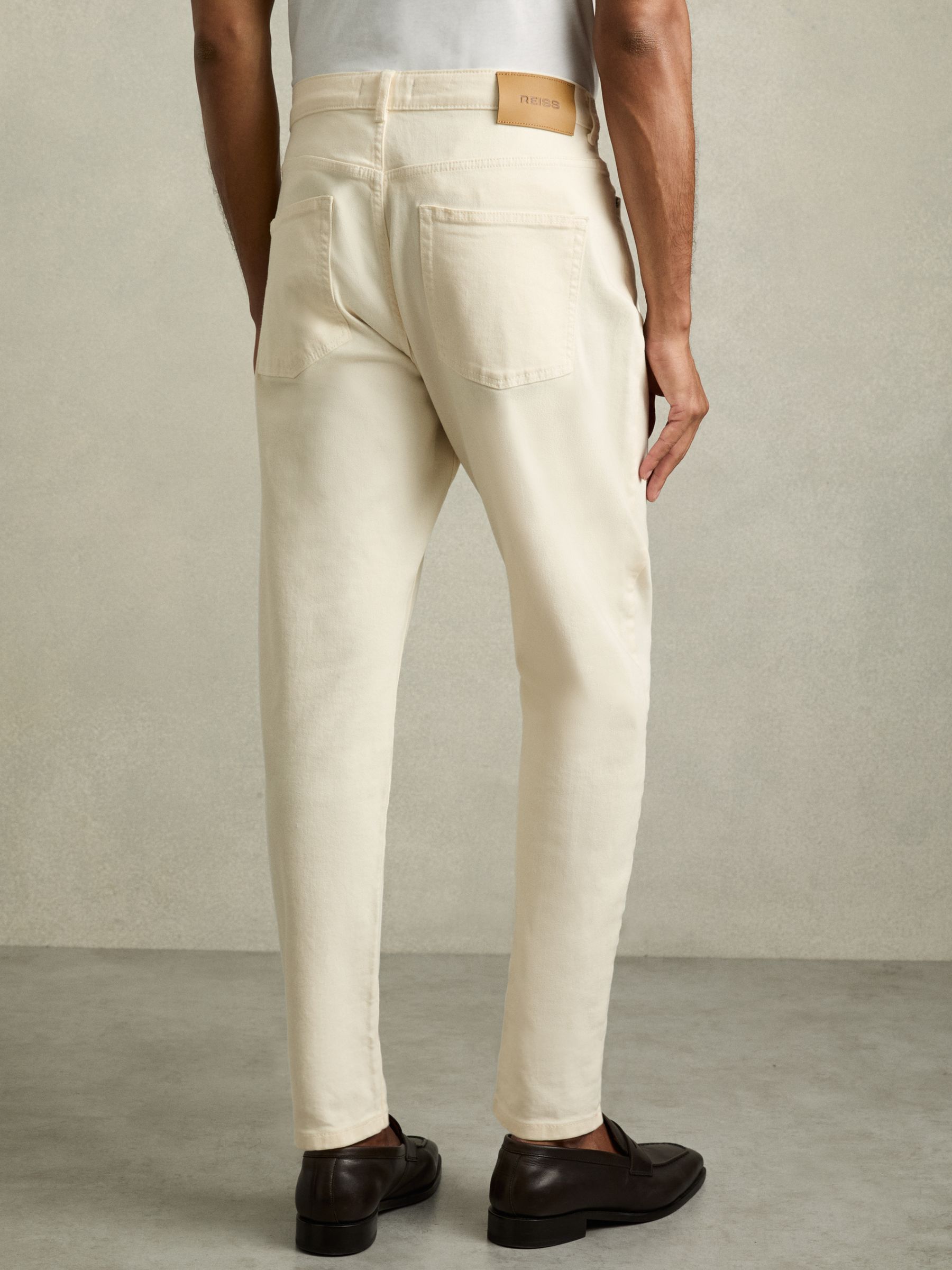 Relaxed-Fit Cropped Jeans in White - Image 5 of 6