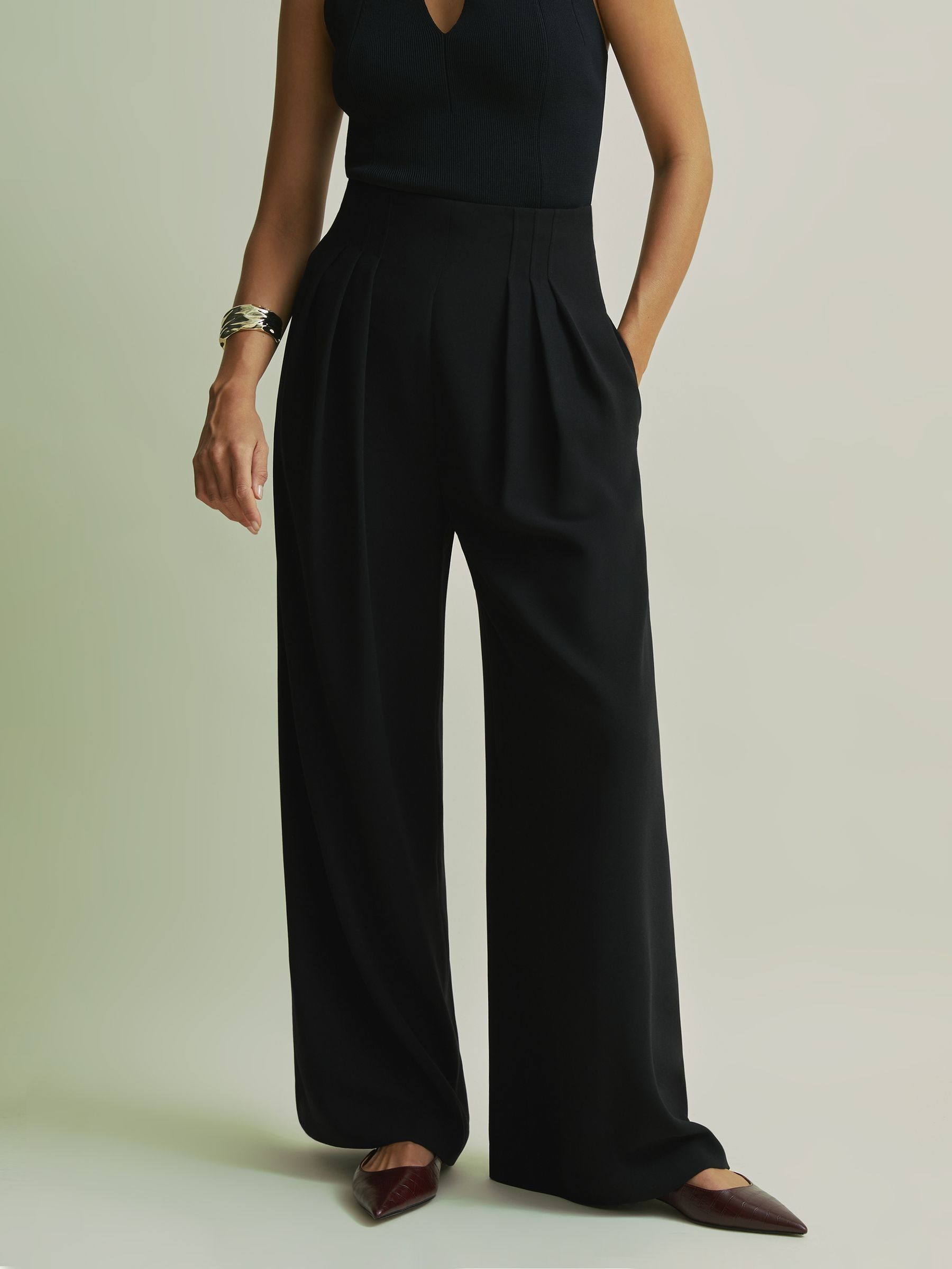 Florere Pleated Wide Leg Trousers in Black - Image 3 of 6