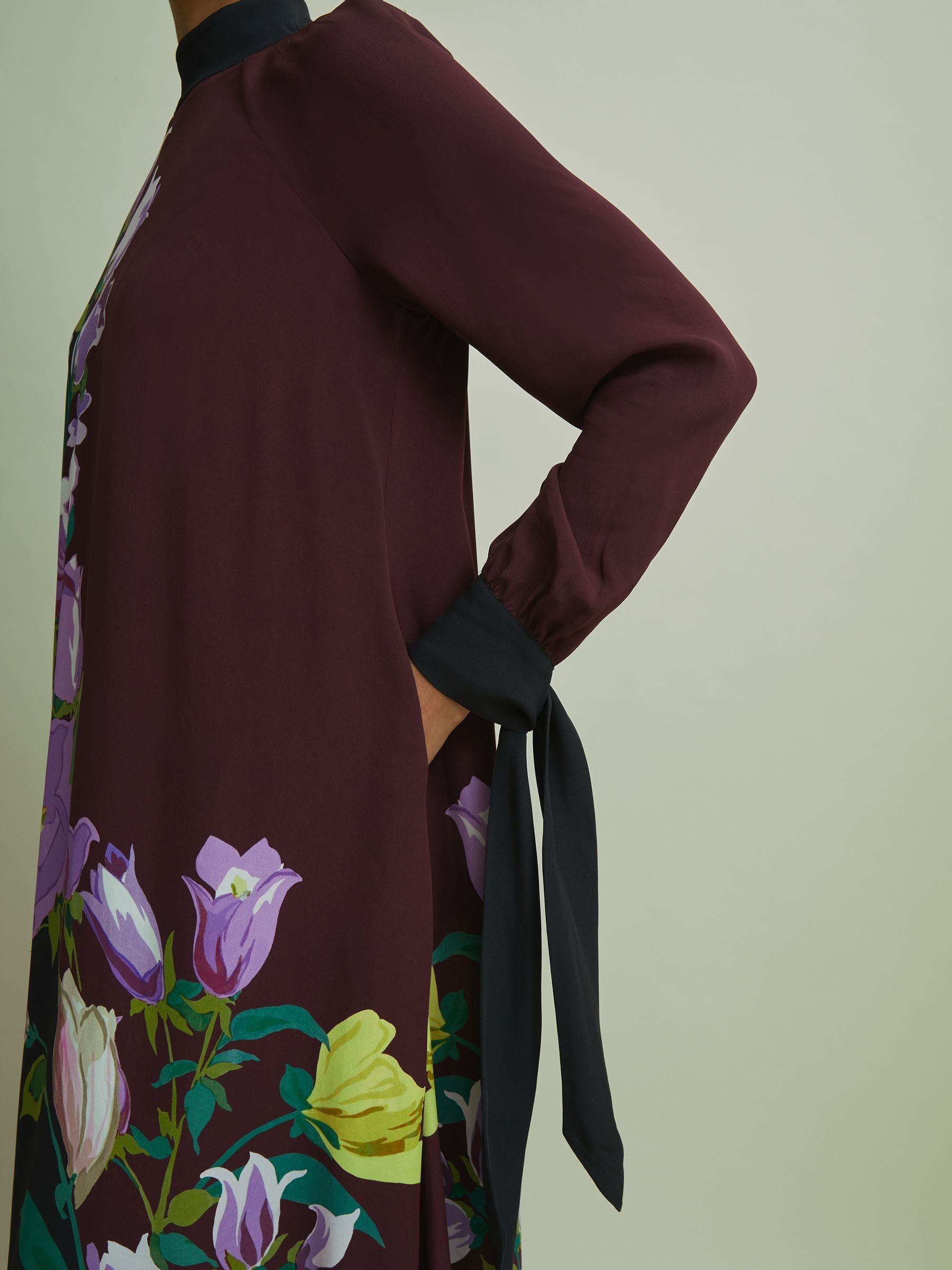 Florere Tie Cuff Maxi Column Dress in Purple/Black - Image 5 of 7