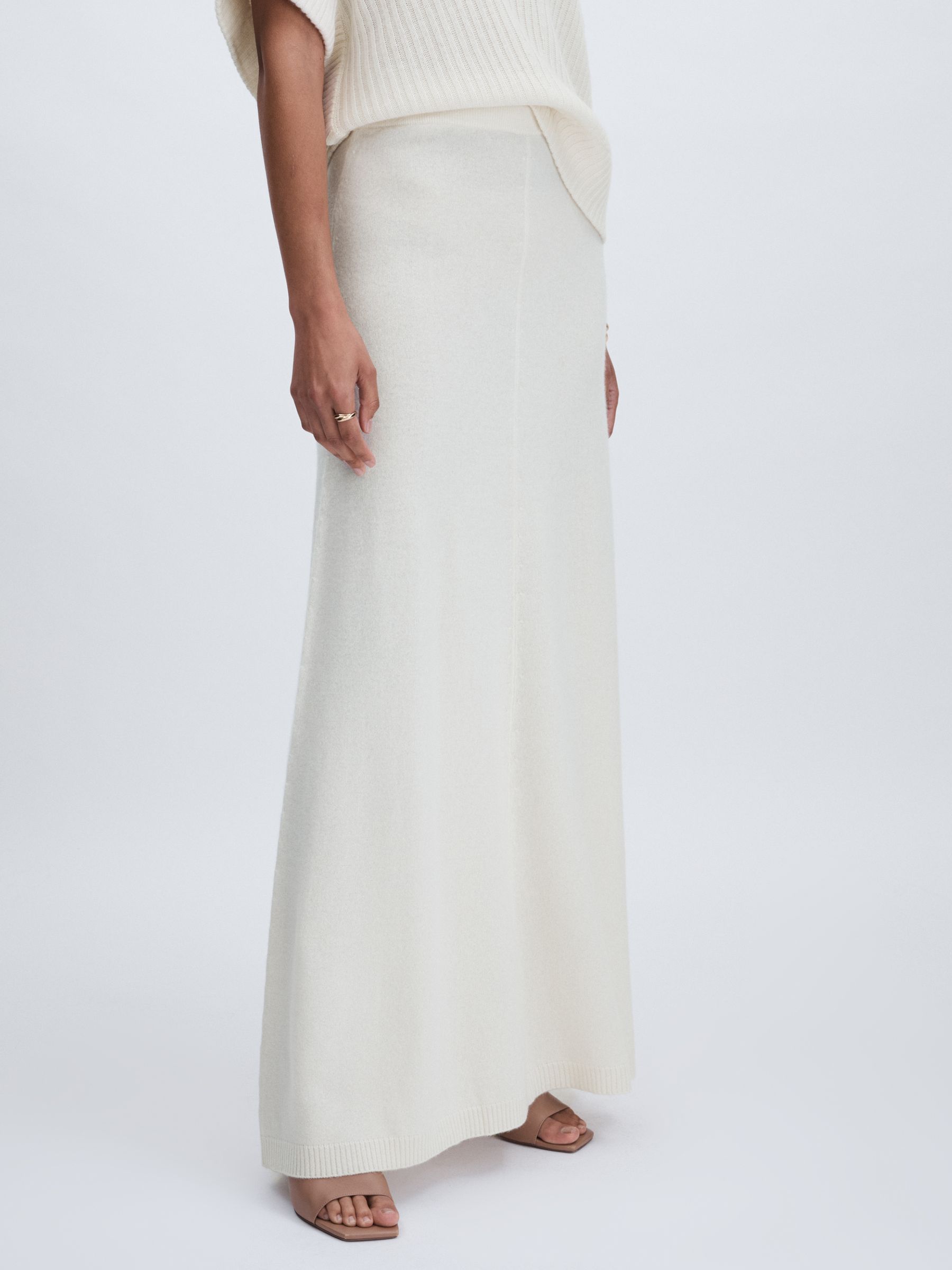 Madeleine Thompson Wool-Cashmere Maxi Skirt in Cream - Image 3 of 6