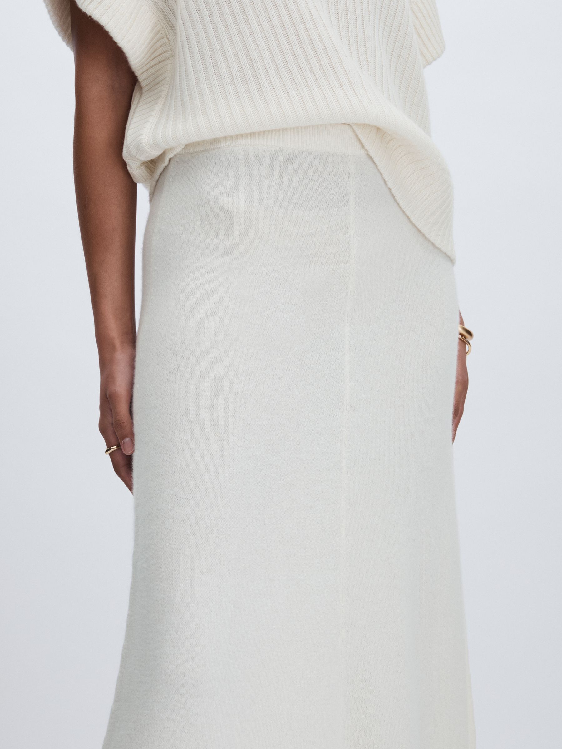 Madeleine Thompson Wool-Cashmere Maxi Skirt in Cream - Image 4 of 6