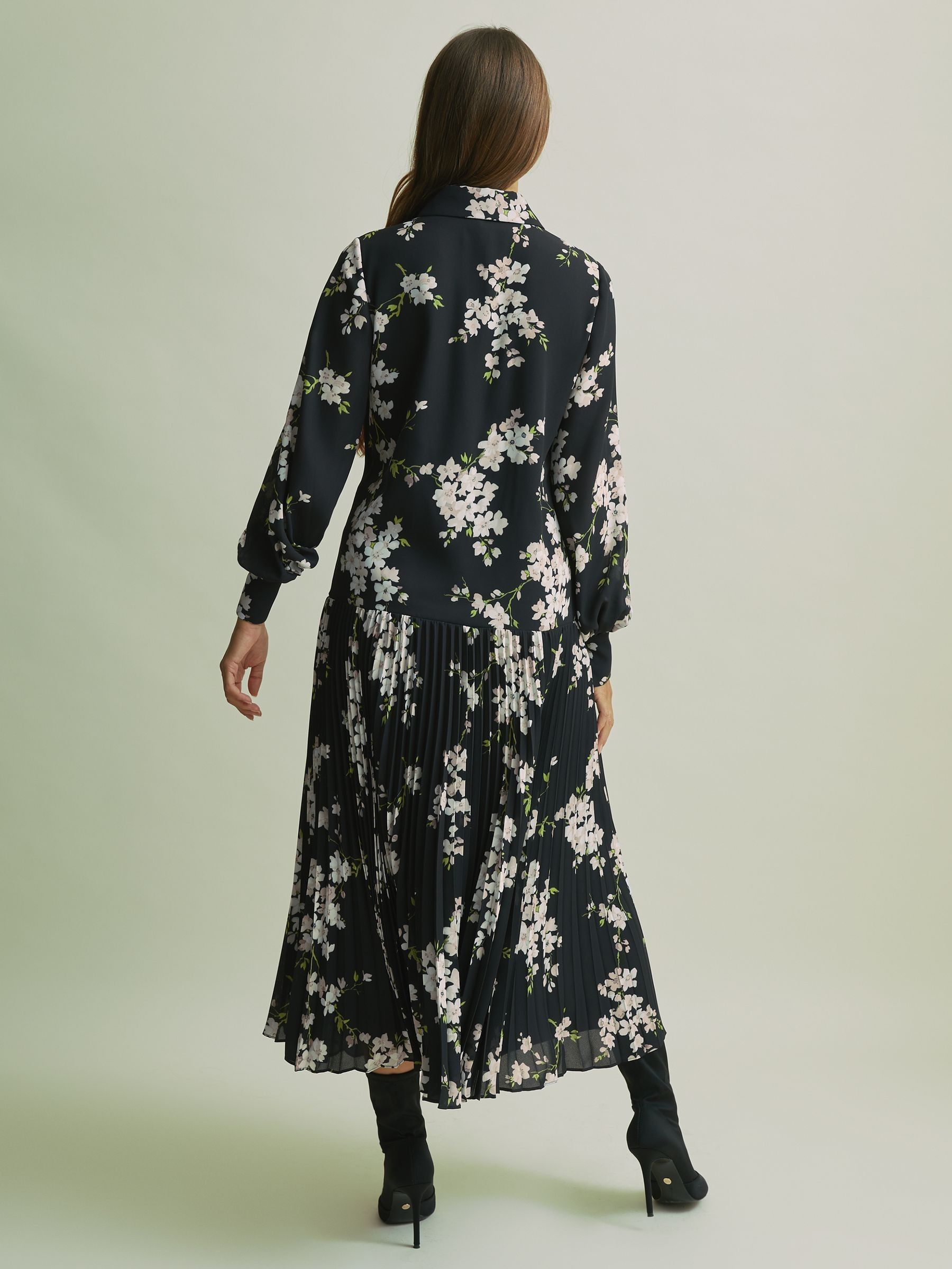 Florere Dropped Waist Shirt Midi Dress in Black - Image 4 of 7