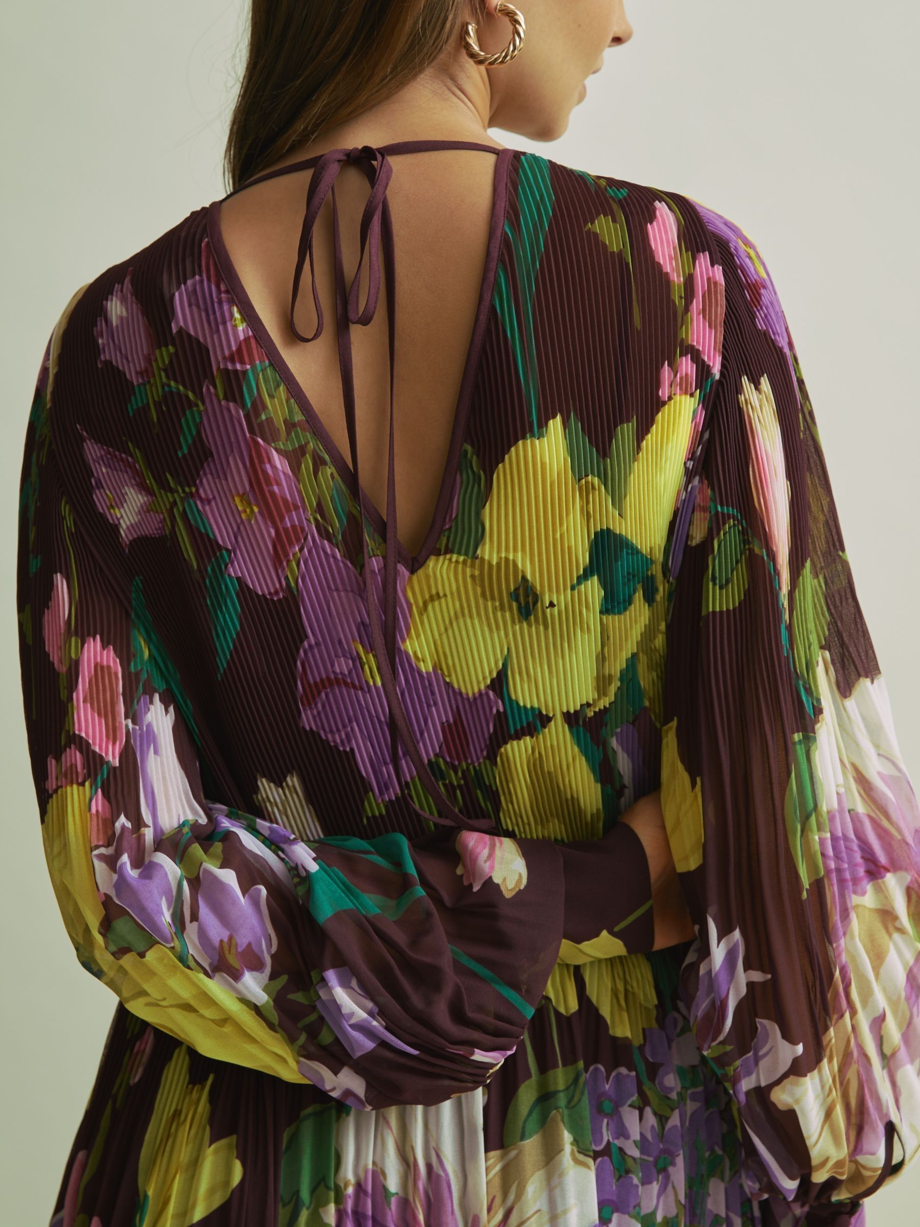 Florere Pleated Blouson Sleeve Midi Dress in Purple - Image 5 of 8