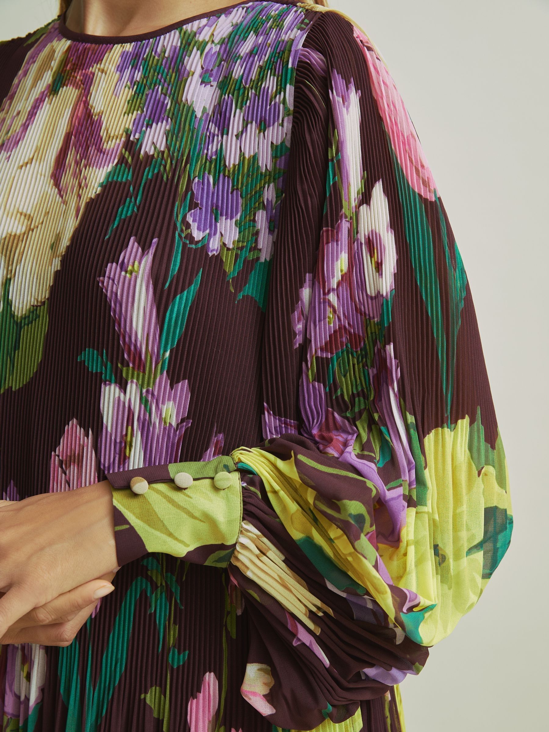 Florere Pleated Blouson Sleeve Midi Dress in Purple - Image 6 of 8
