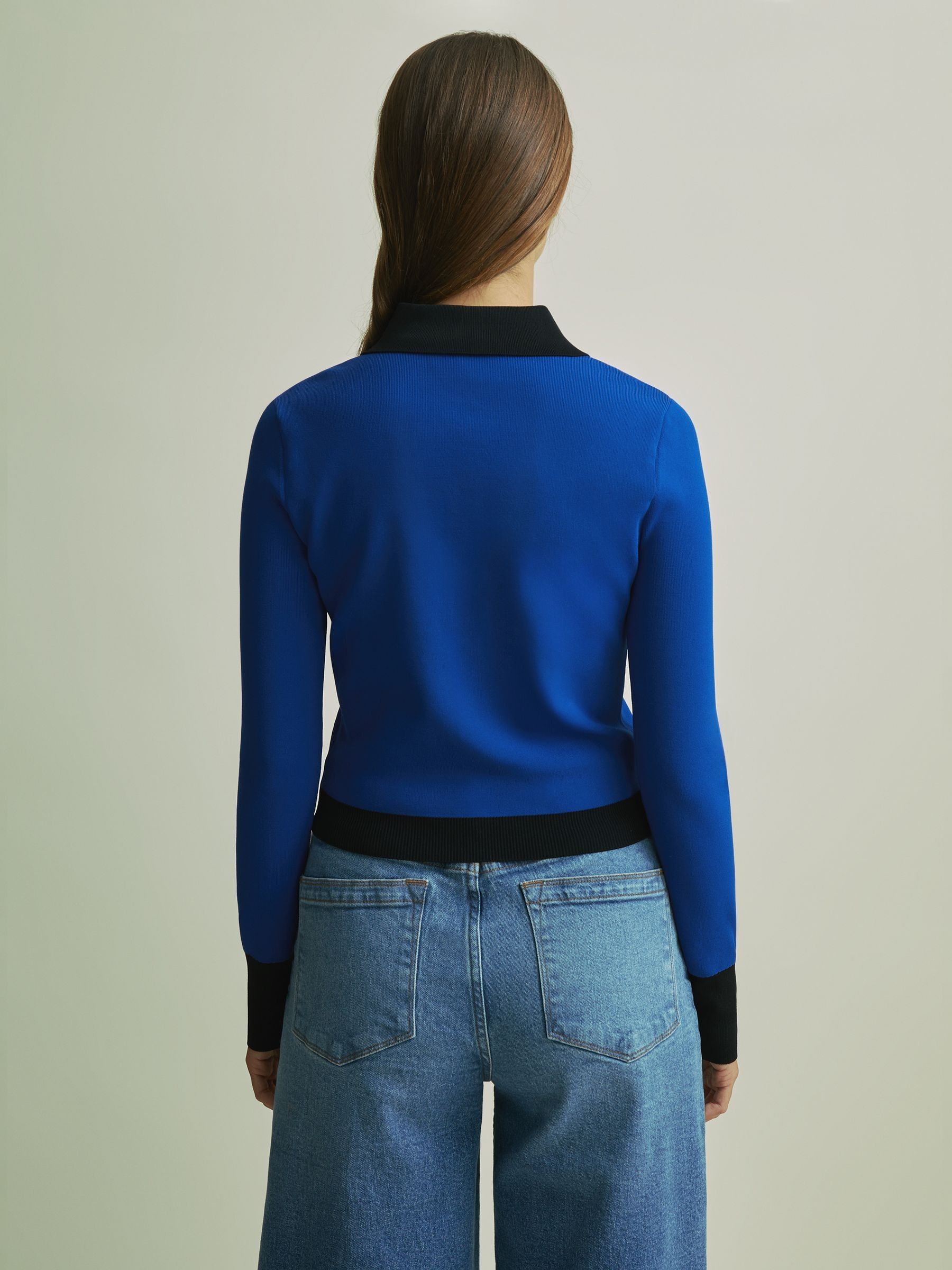 Florere Bright Blue Contrast Trim Cropped Cardigan in Bright Blue - Image 5 of 6