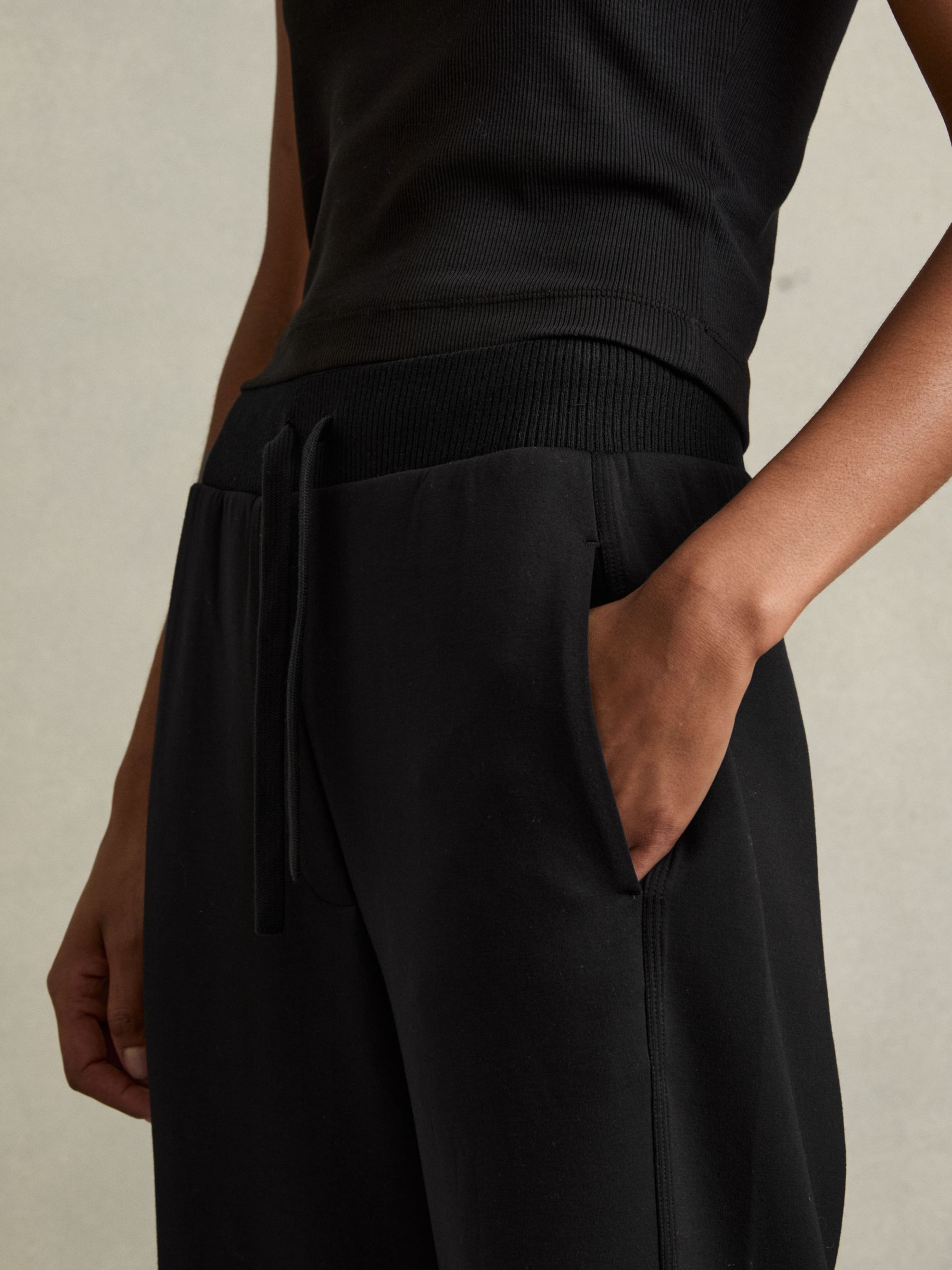 Wide-Leg Jersey Drawstring Joggers in Black - Image 4 of 6