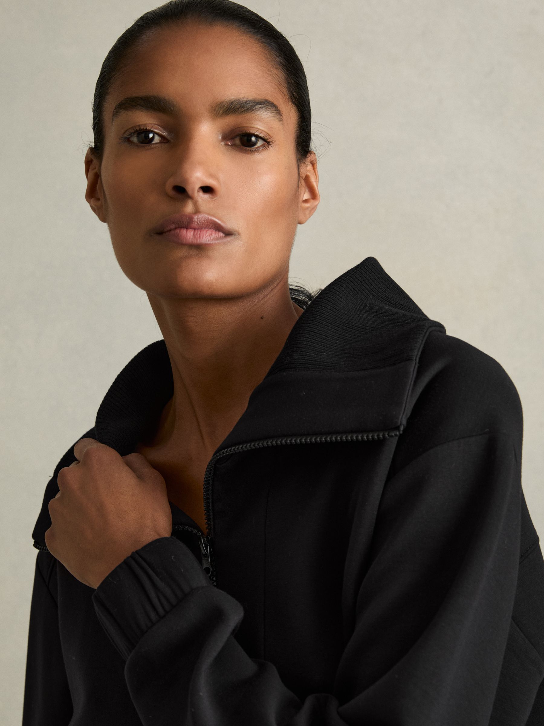 Jersey Half-Zip Drawstring-Hem Sweatshirt in Black - Image 4 of 7