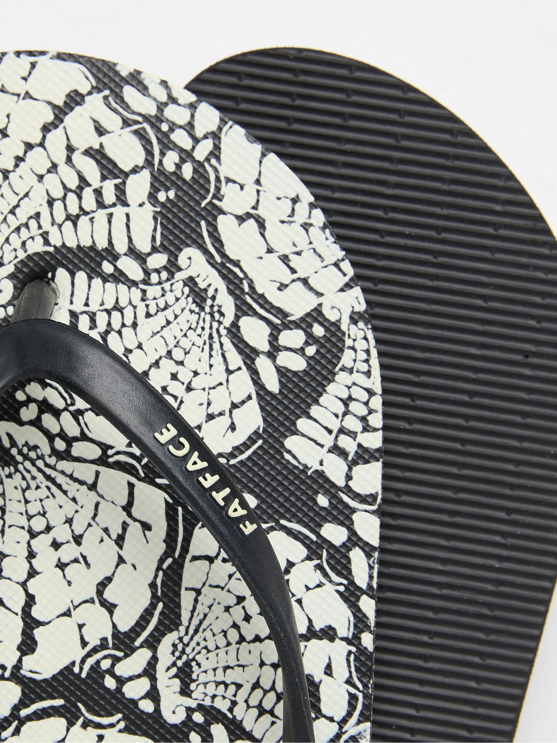 Portloe Black Flip Flop - Image 3 of 3
