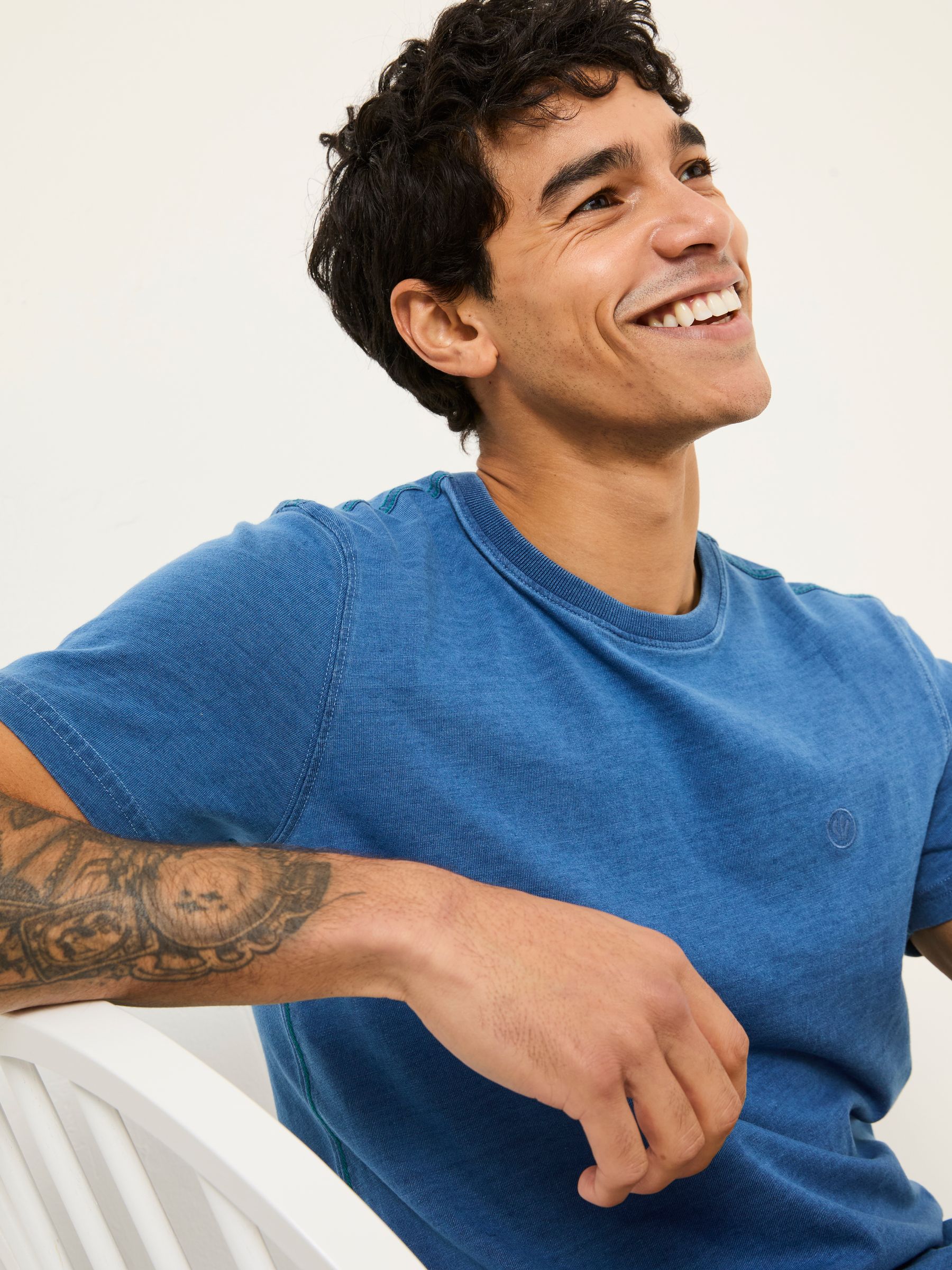 Indigo Blue Lulworth 100% Cotton T-Shirt - Image 3 of 5