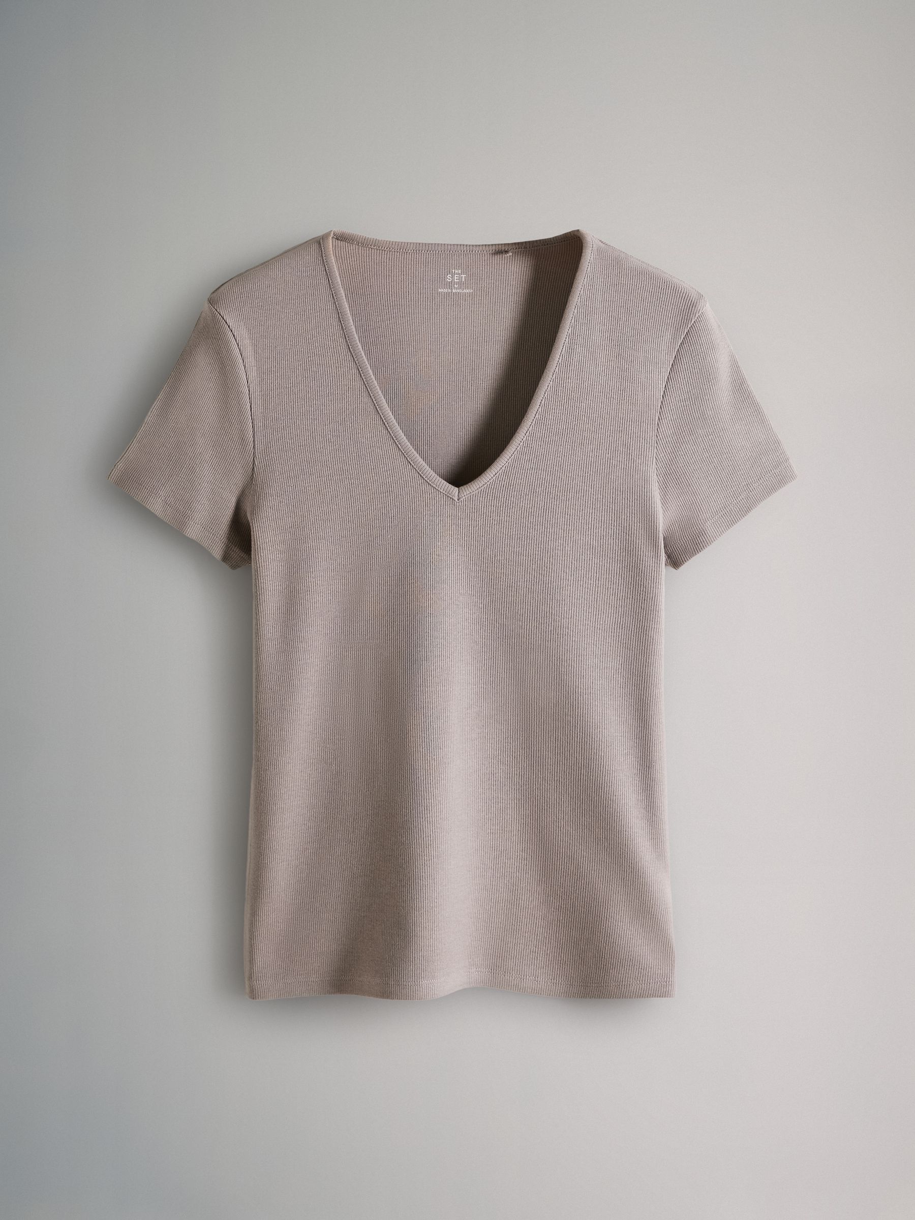 3 Pack Ribbed V-Neck Short Sleeved T-Shirts - Image 2 of 6 3 Pack Ribbed V-Neck Short Sleeved T-Shirts - Image 2 of 6