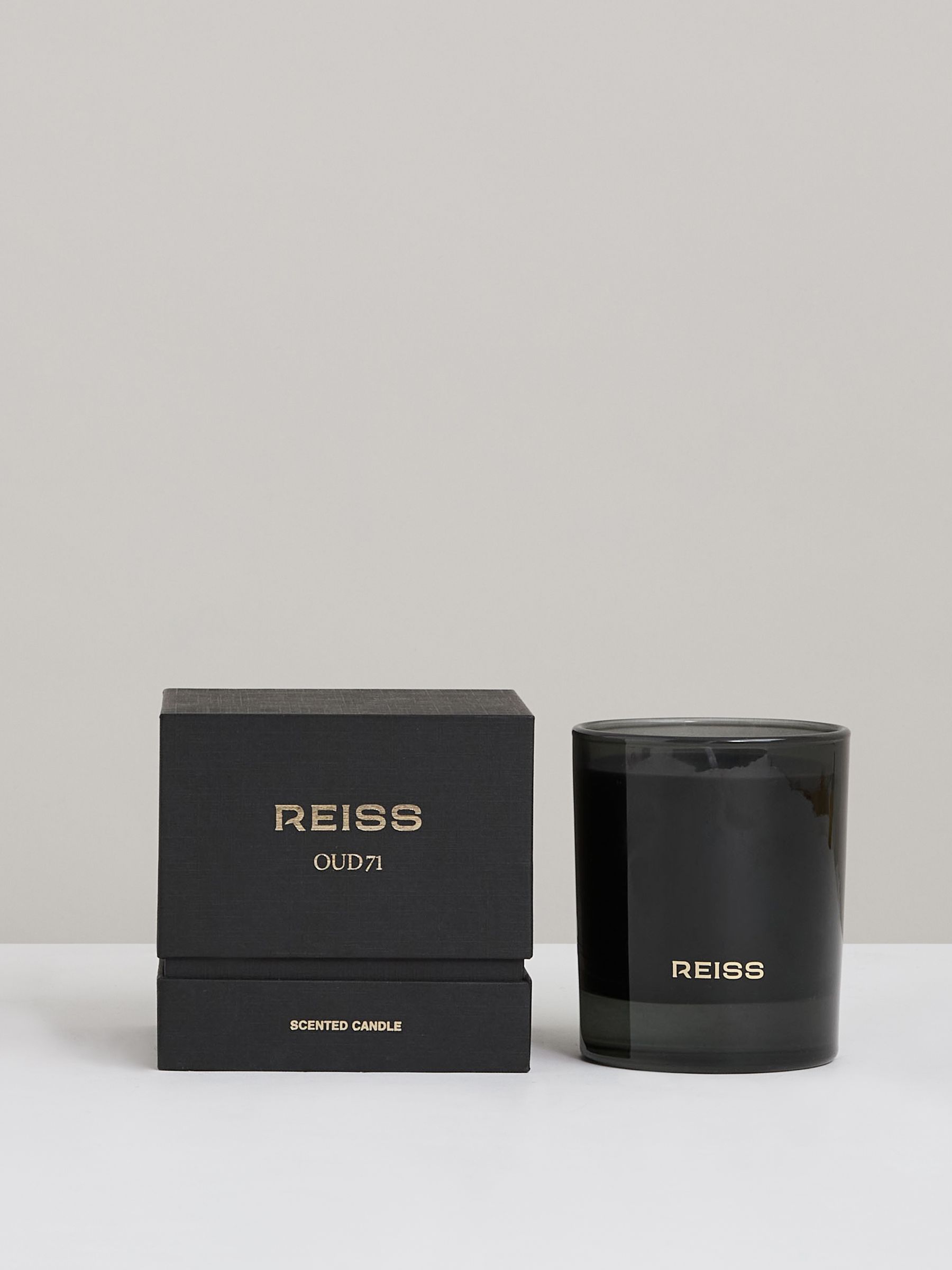 Oudh 71 Scented Candle in Black - Image 3 of 4
